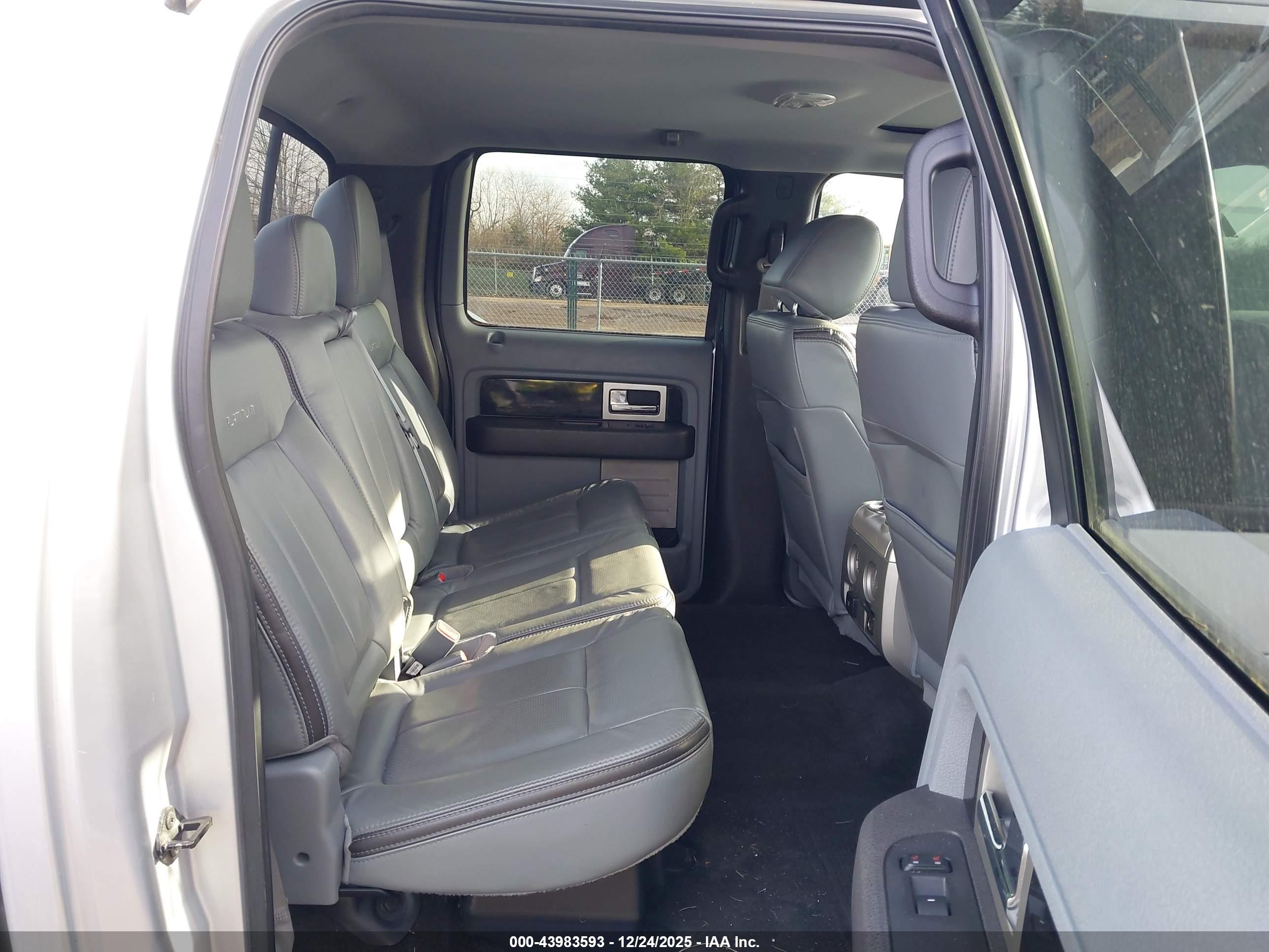 FORD F-150 image 8