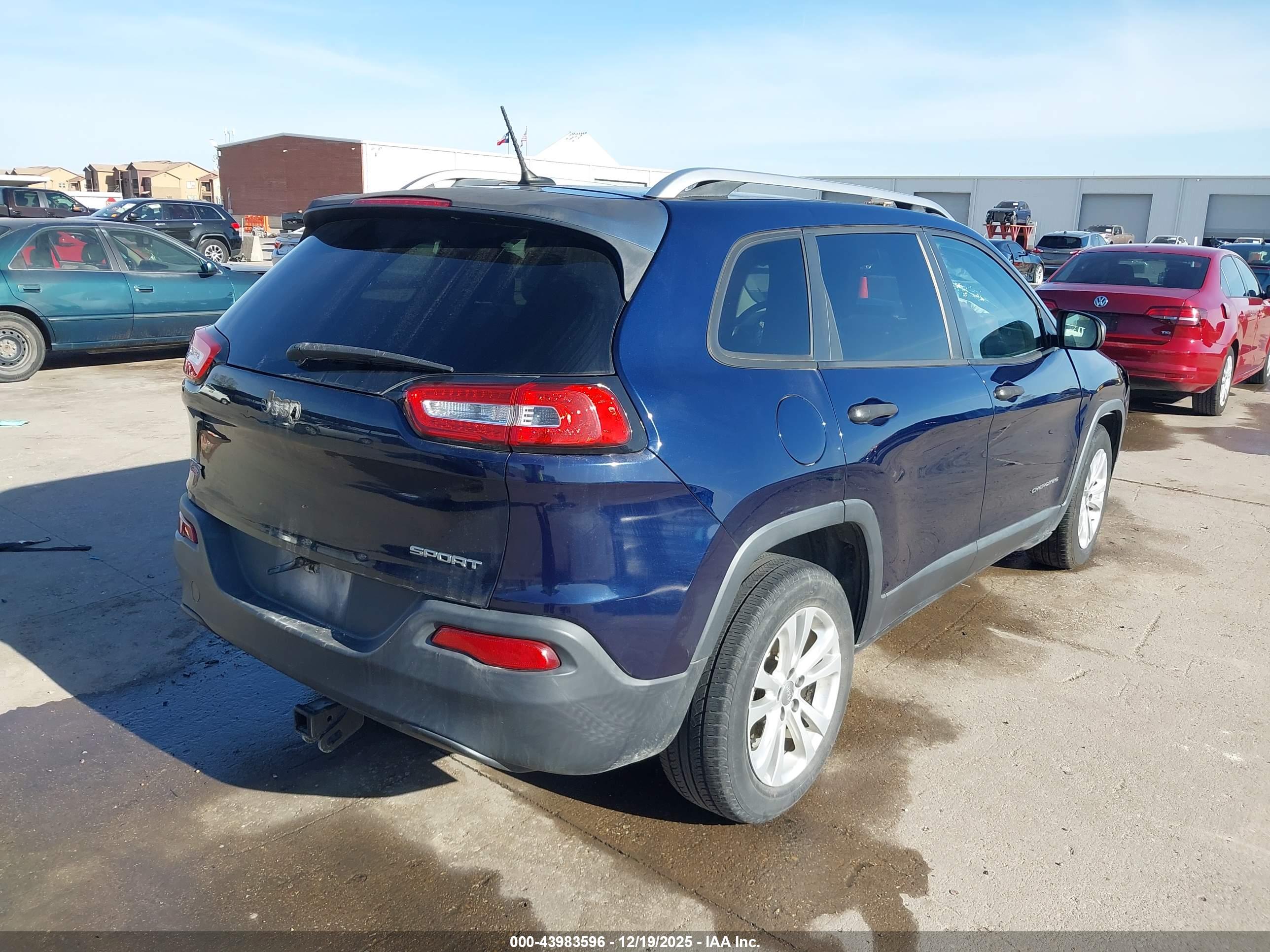 JEEP CHEROKEE image 4