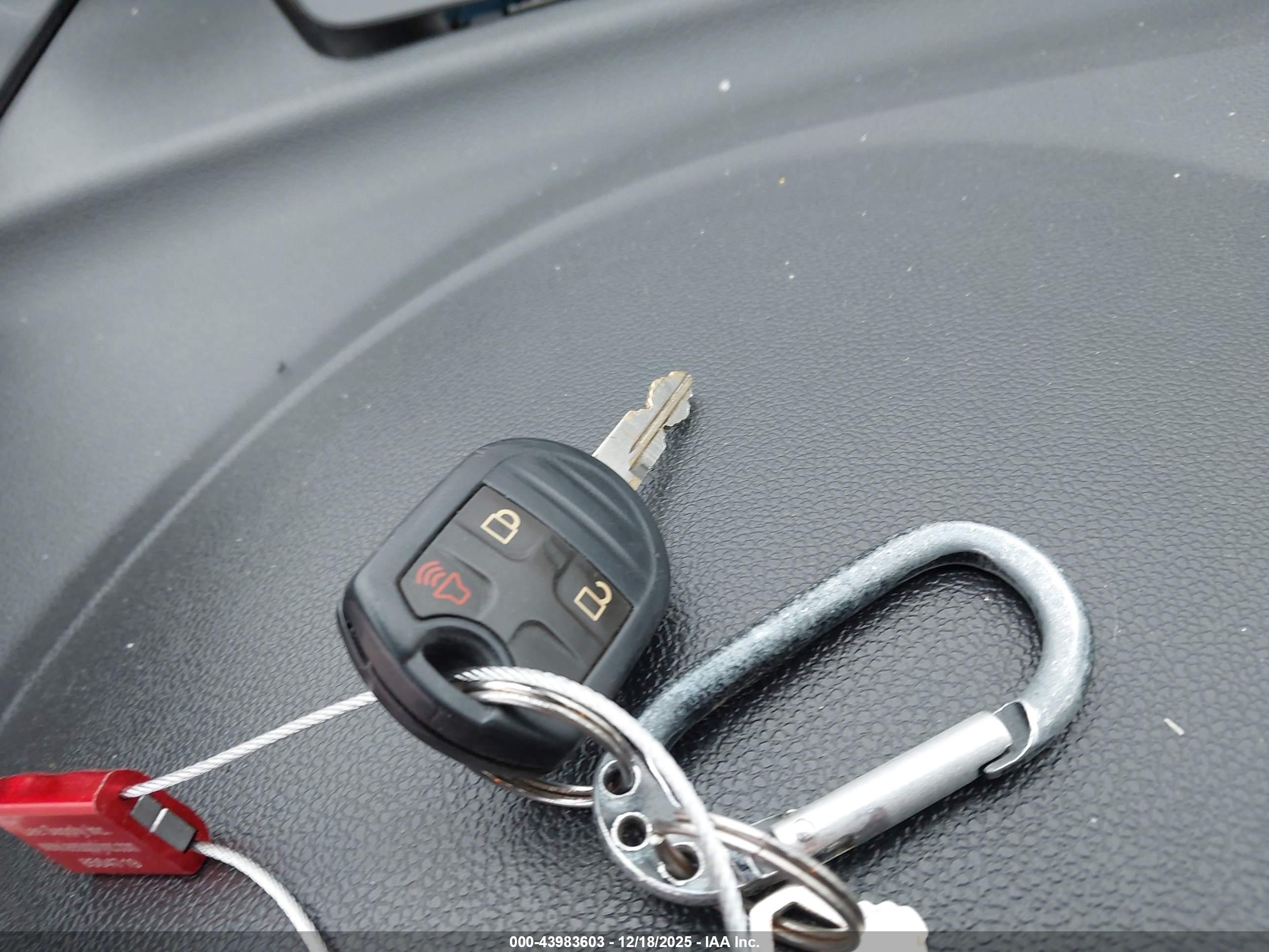 FORD EXPLORER image 11