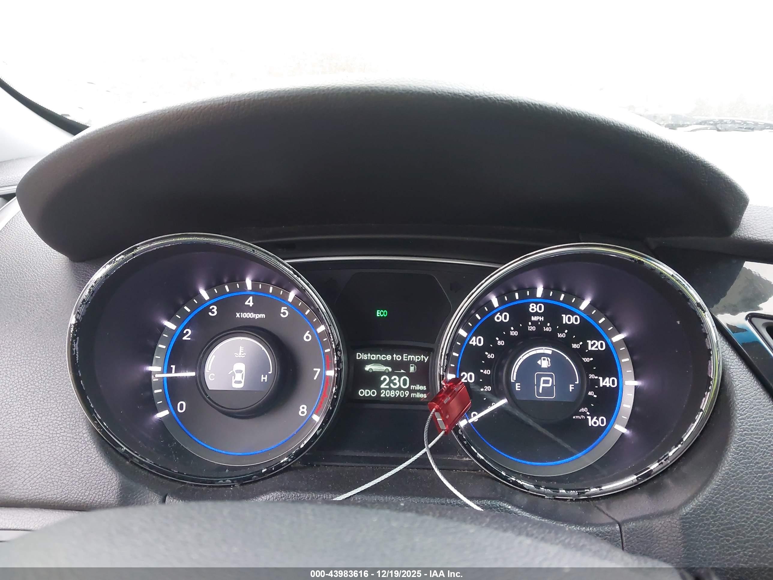 HYUNDAI SONATA image 7