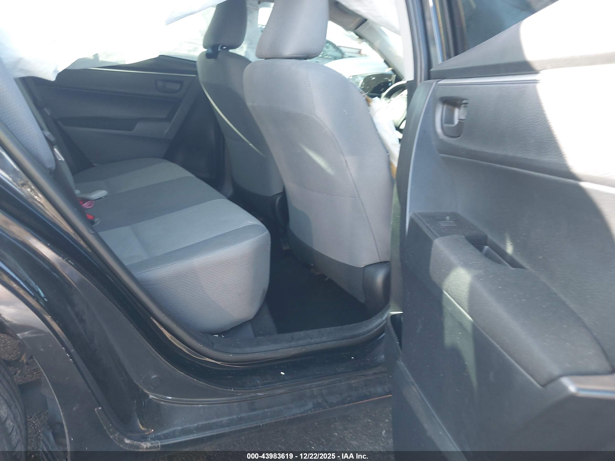 TOYOTA COROLLA image 8