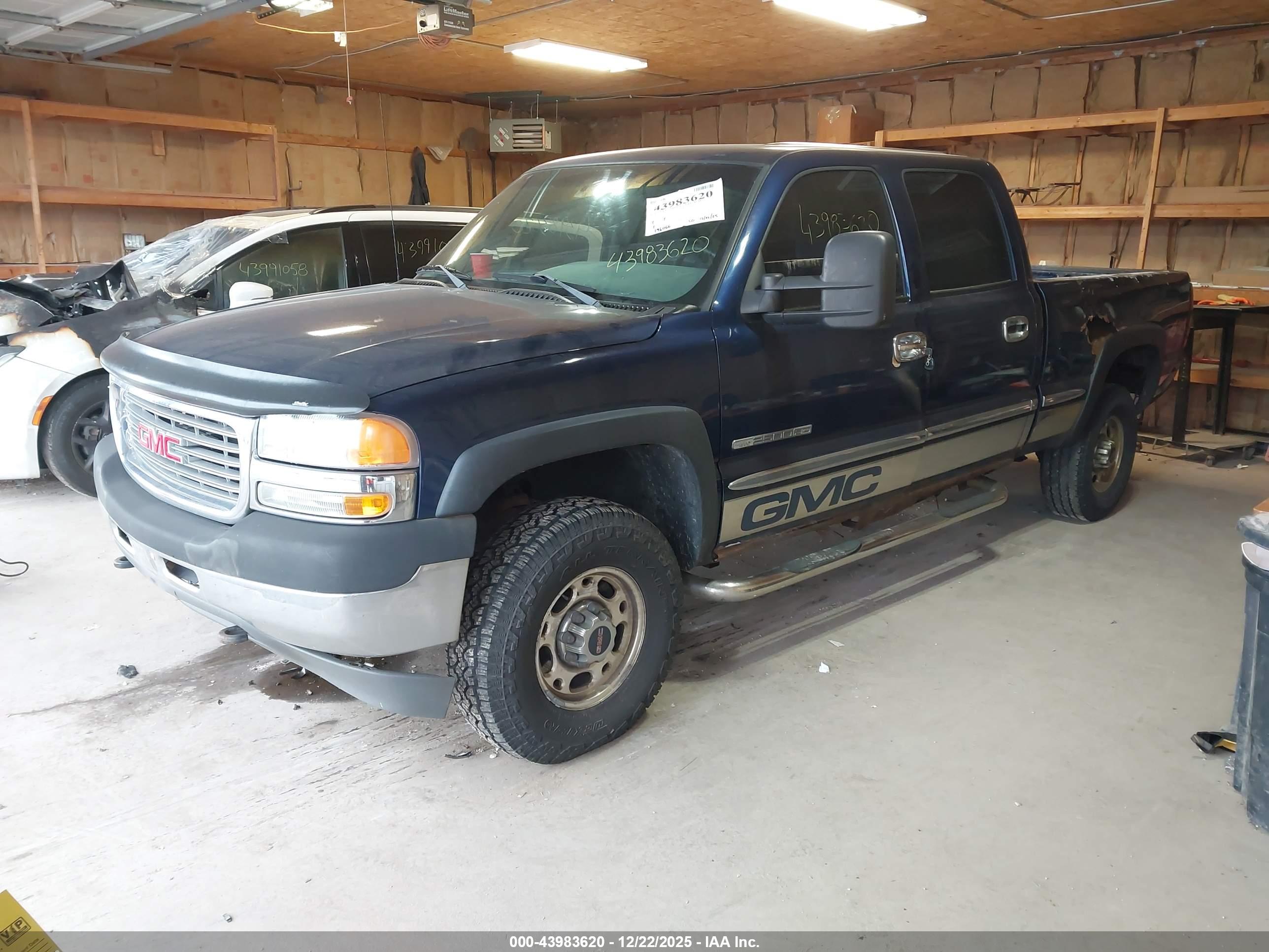 GMC SIERRA image 2