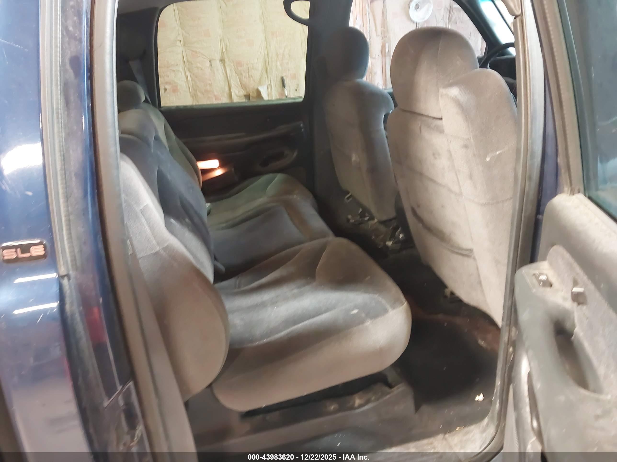 GMC SIERRA image 8