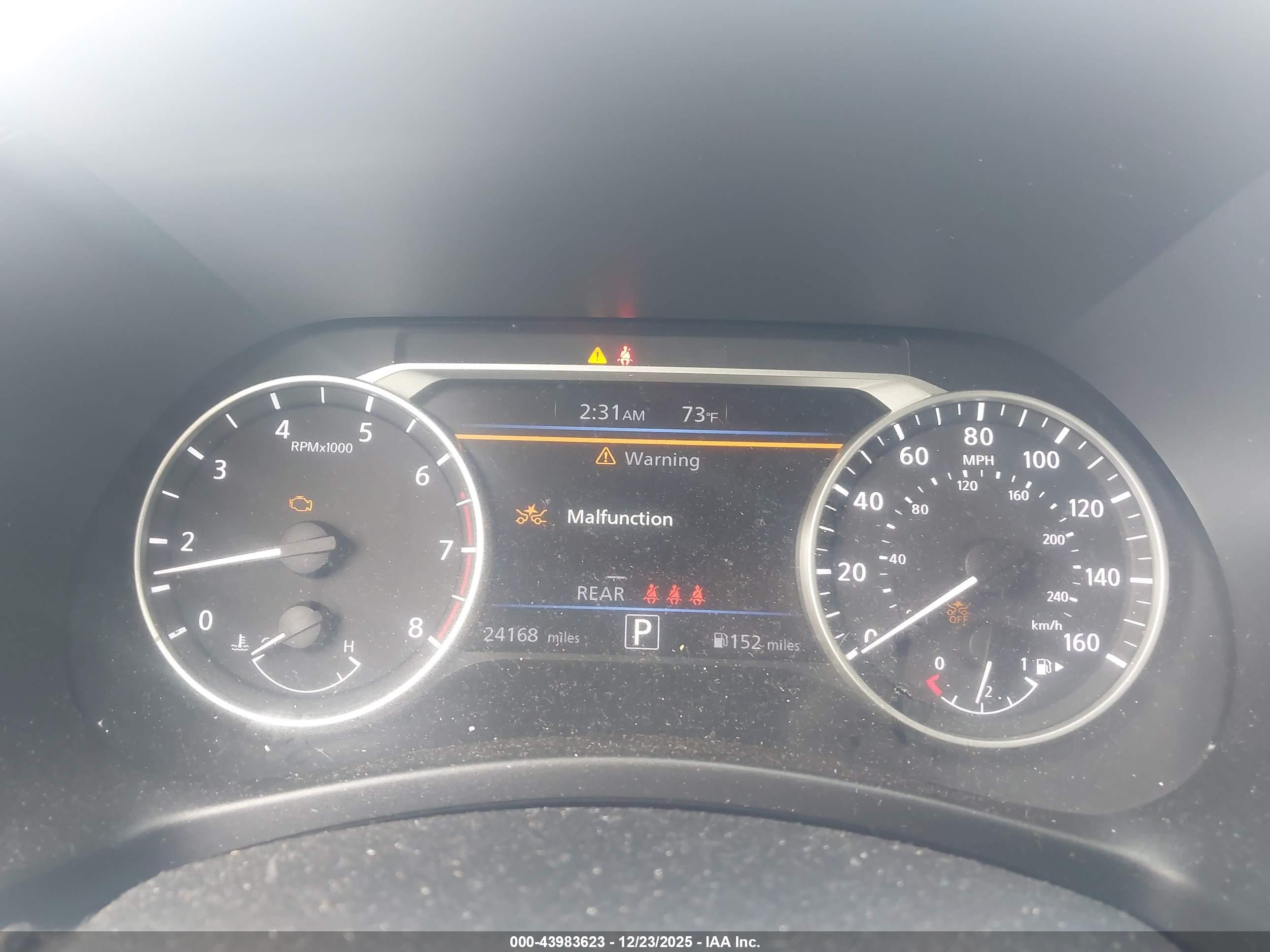 NISSAN SENTRA image 7