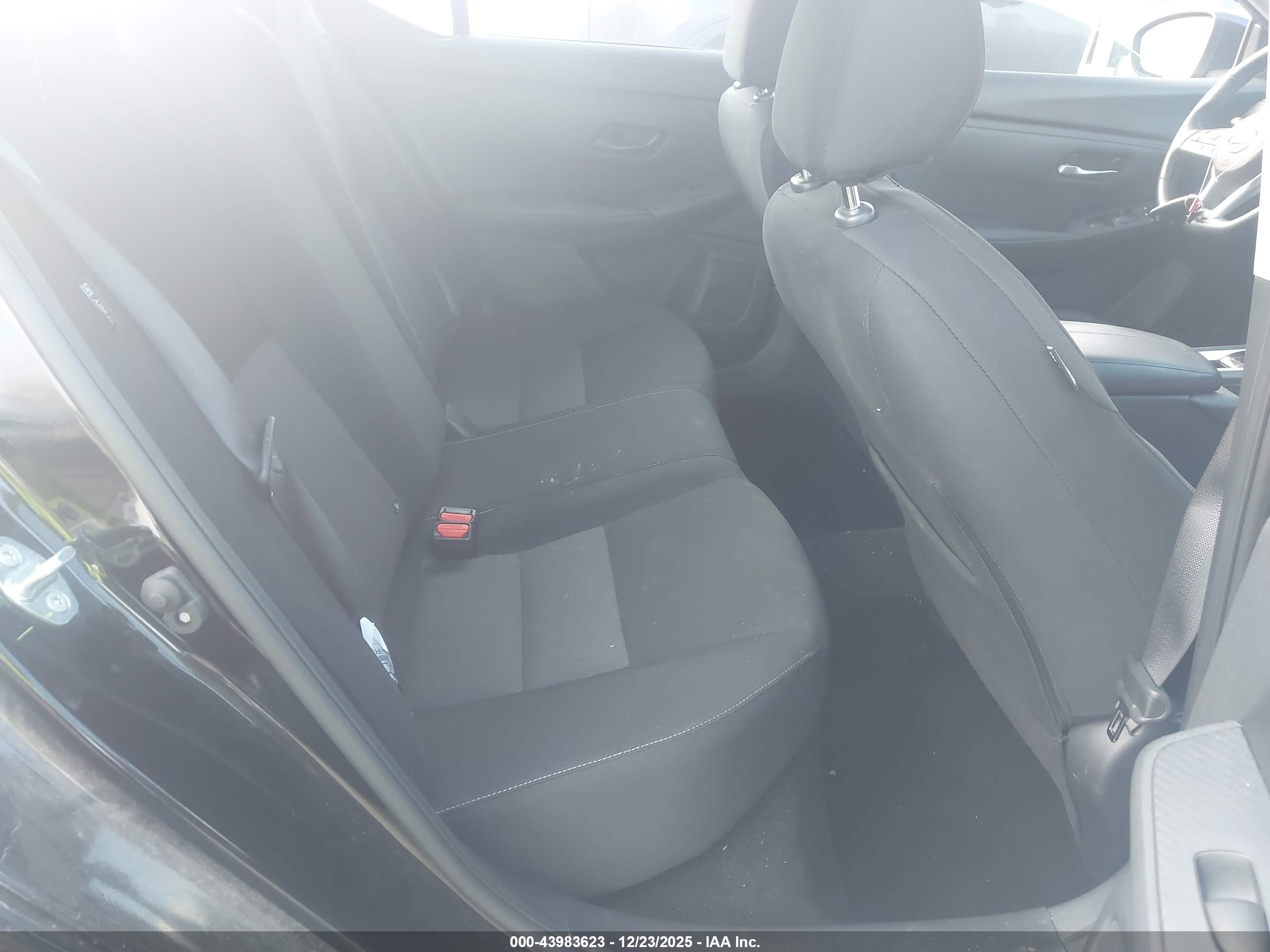 NISSAN SENTRA image 8