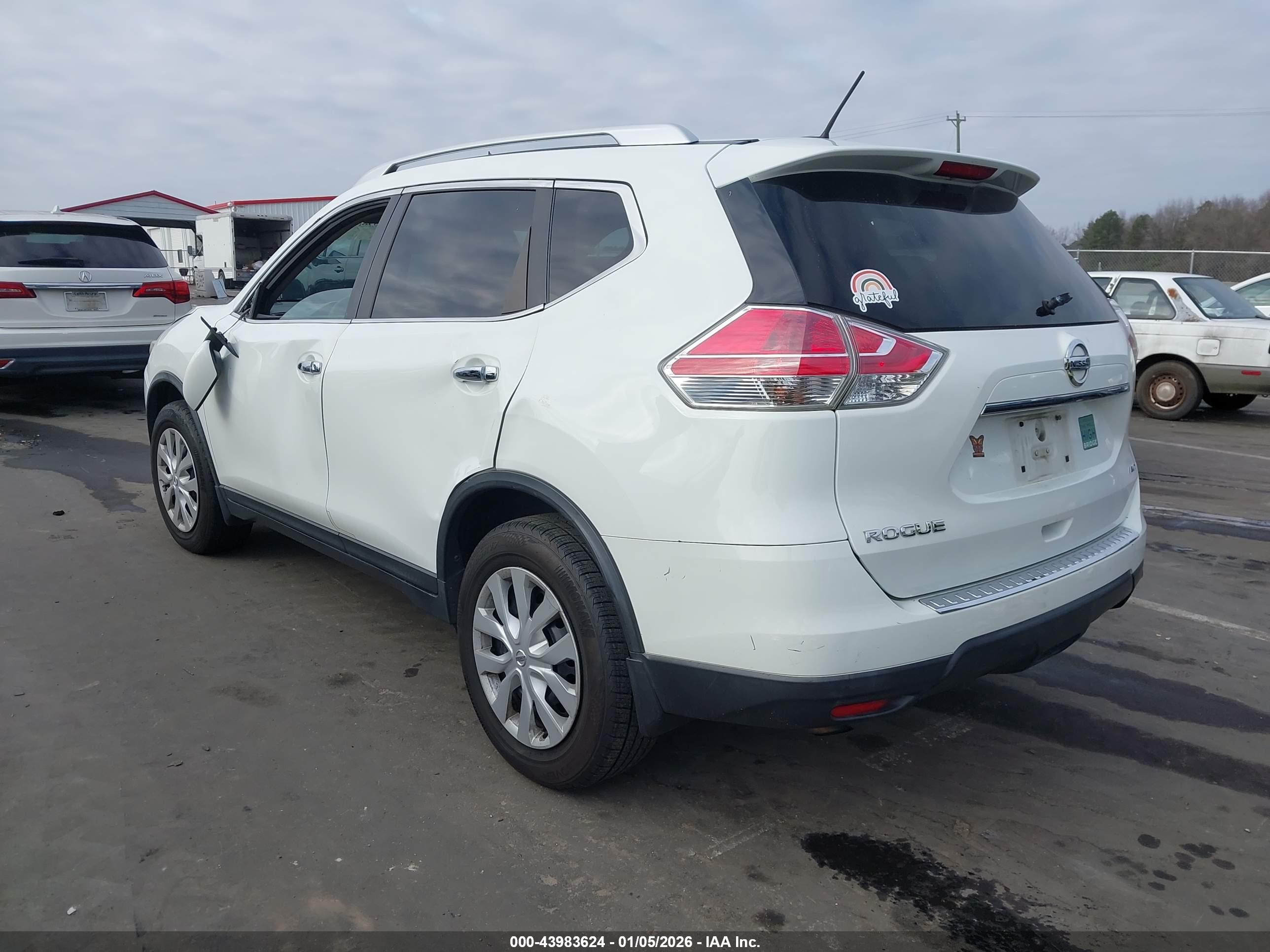 NISSAN ROGUE image 3