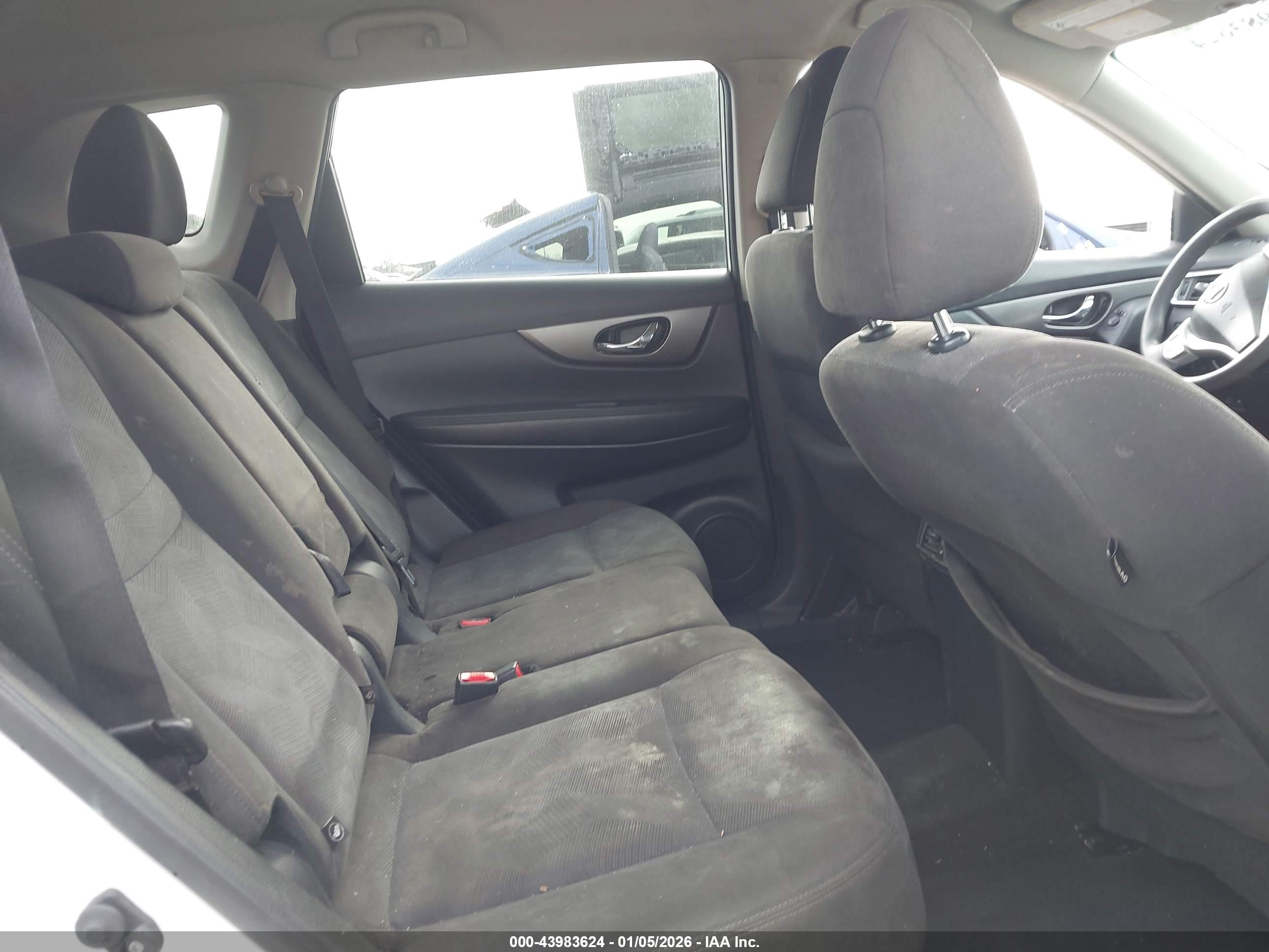 NISSAN ROGUE image 8