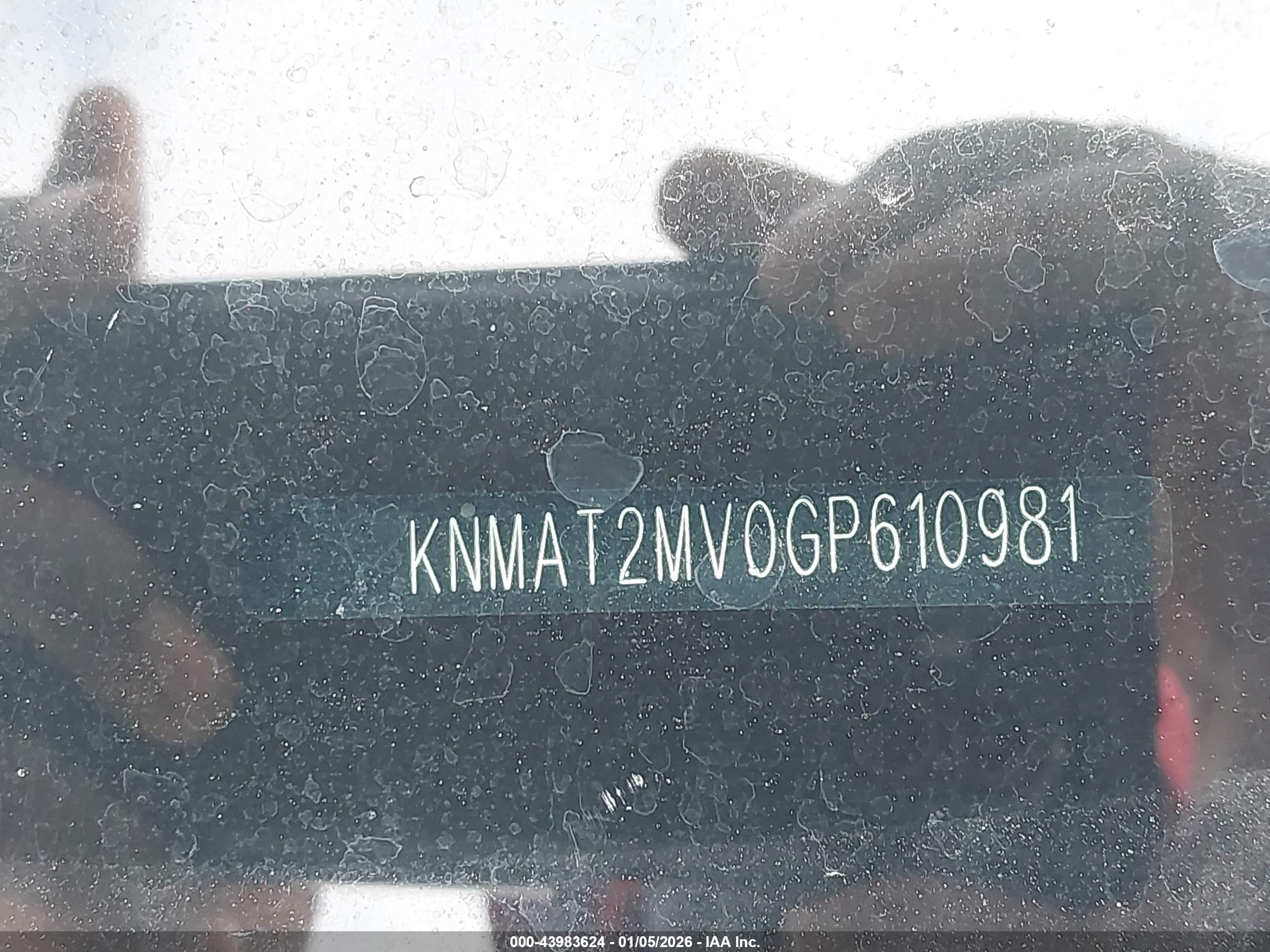 NISSAN ROGUE image 9