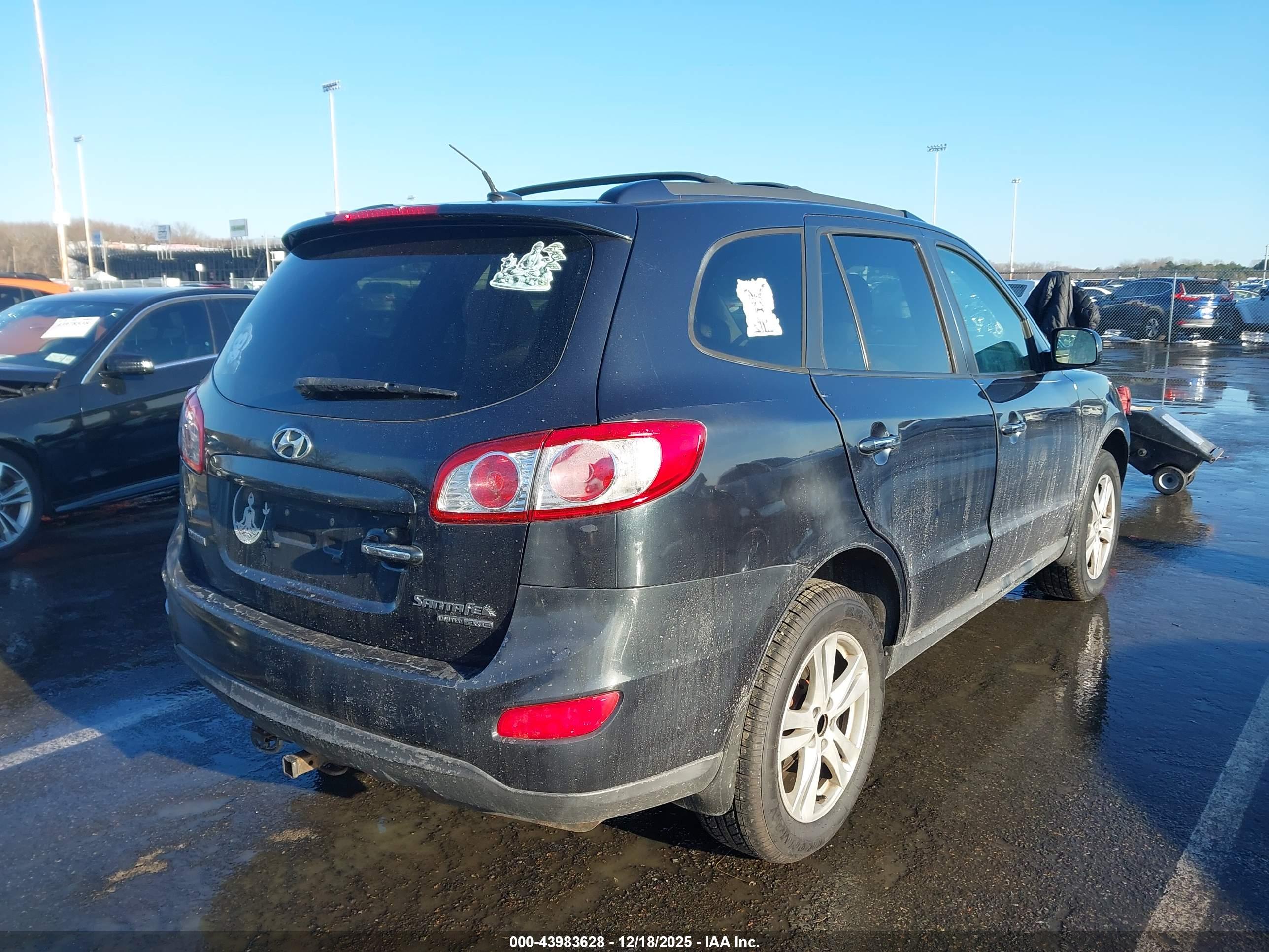 HYUNDAI SANTA image 4