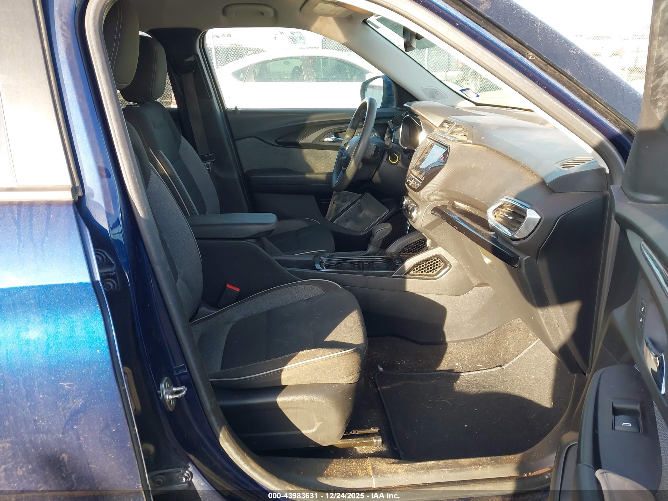 CHEVROLET TRAILBLAZER image 5