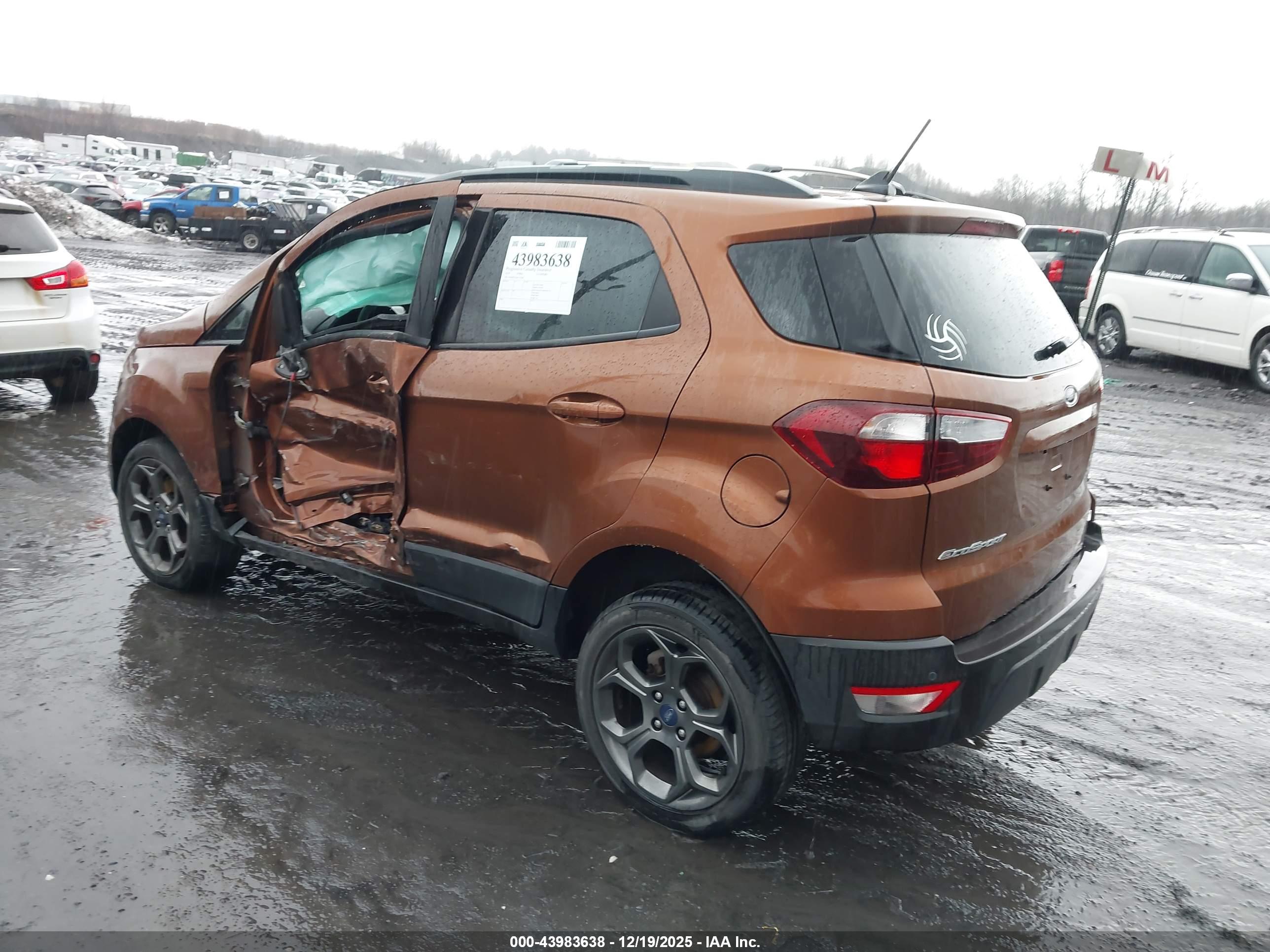 FORD ECOSPORT image 3