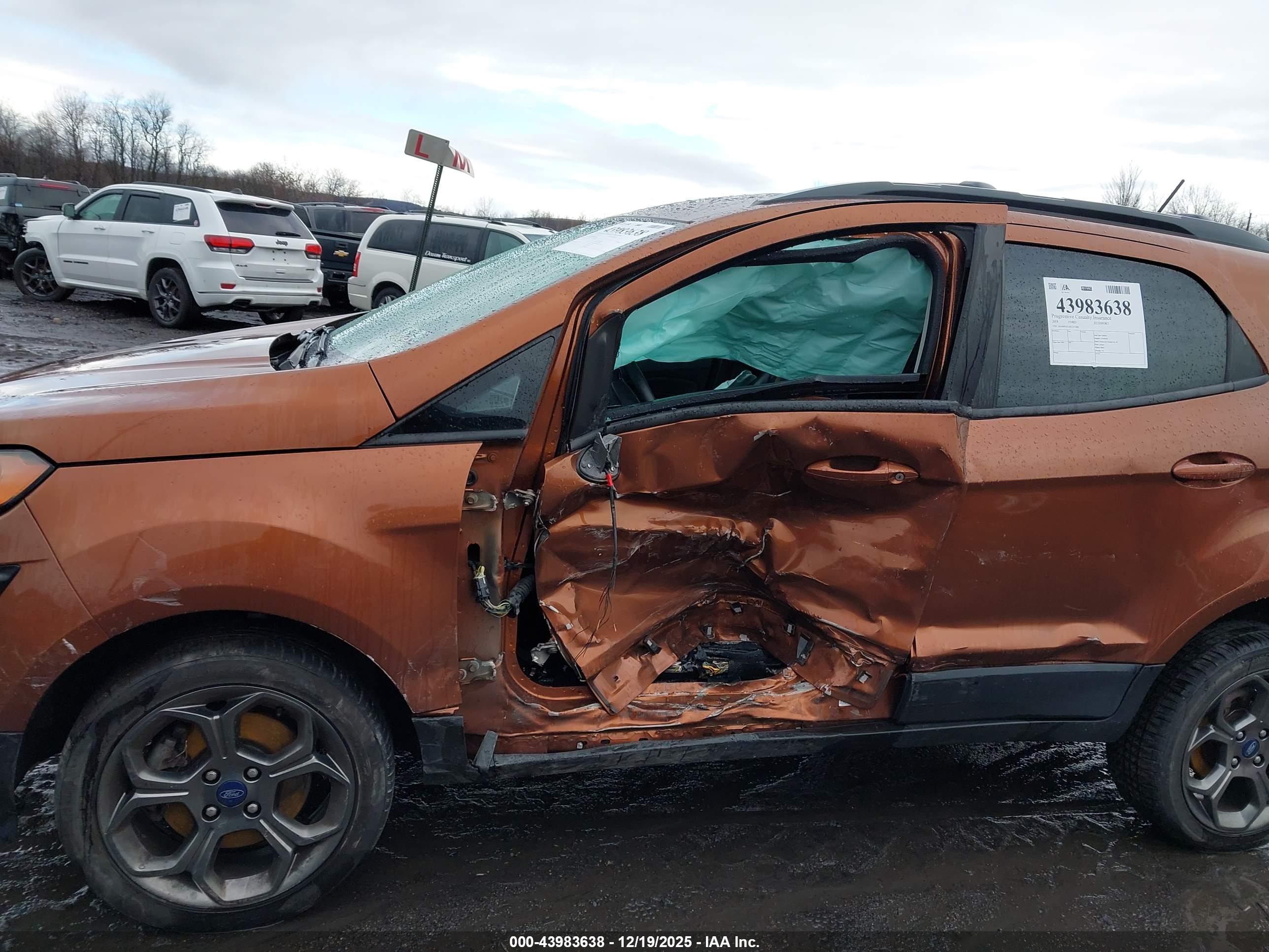 FORD ECOSPORT image 6