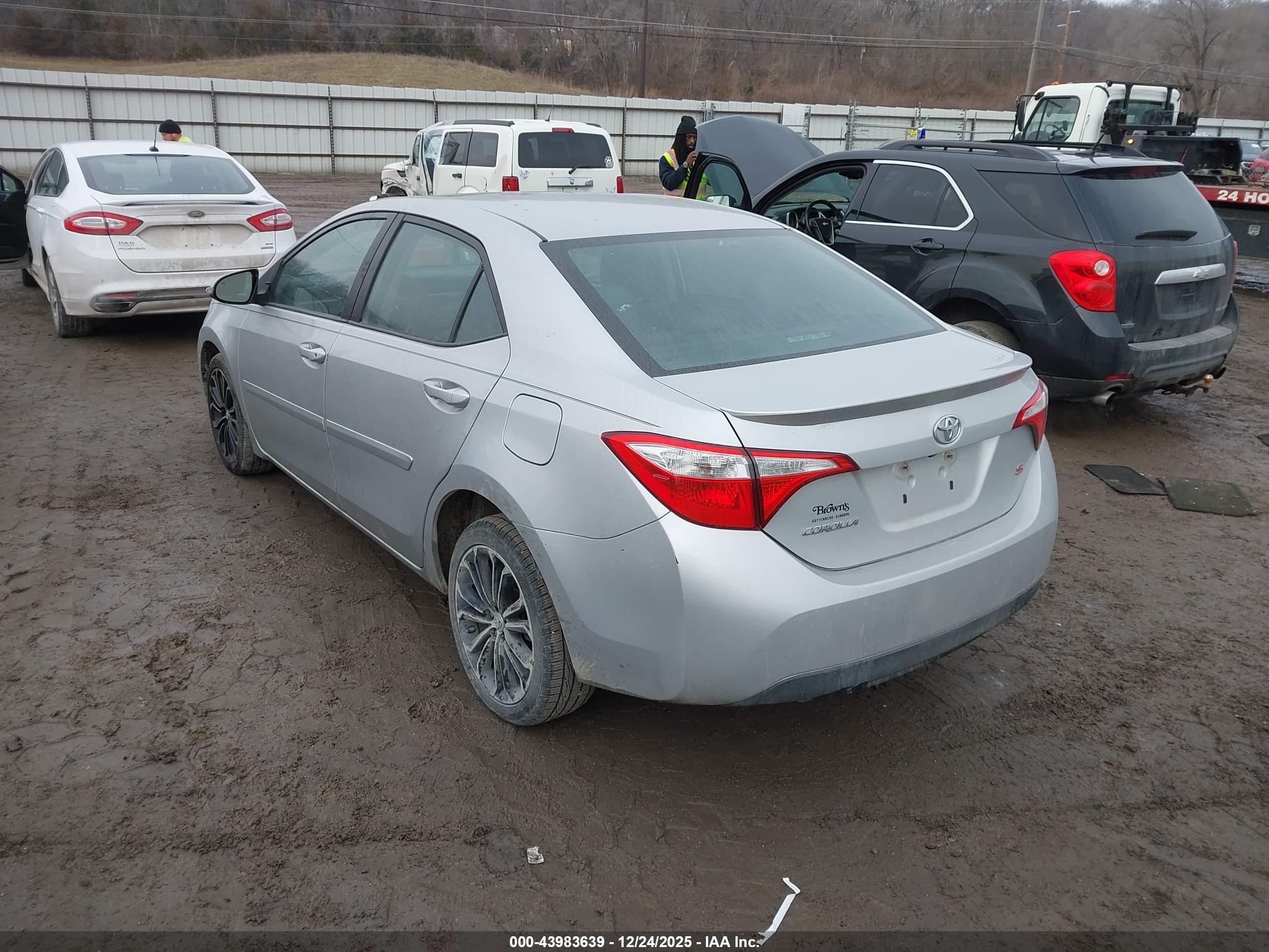 TOYOTA COROLLA image 3