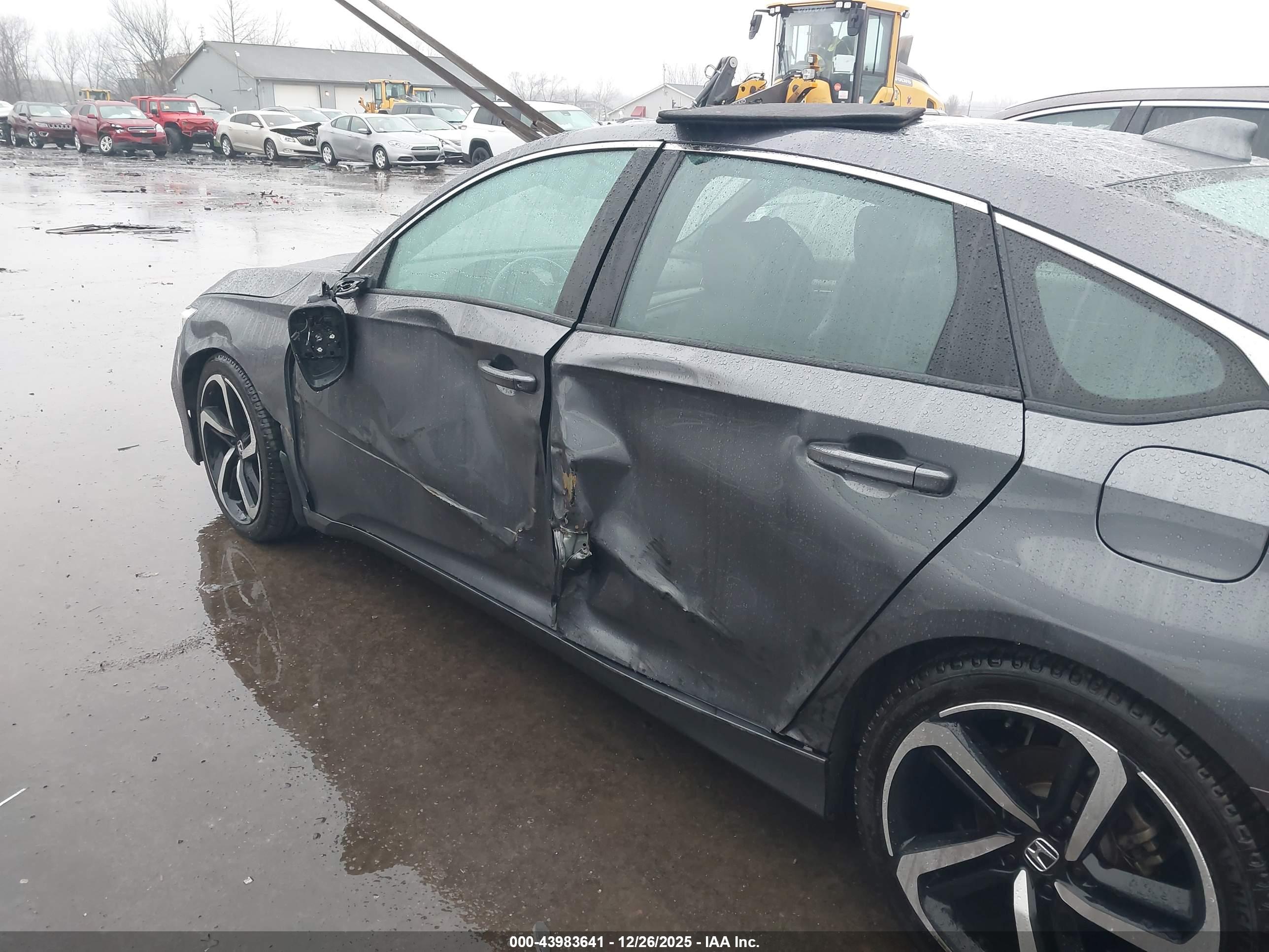 HONDA ACCORD image 6