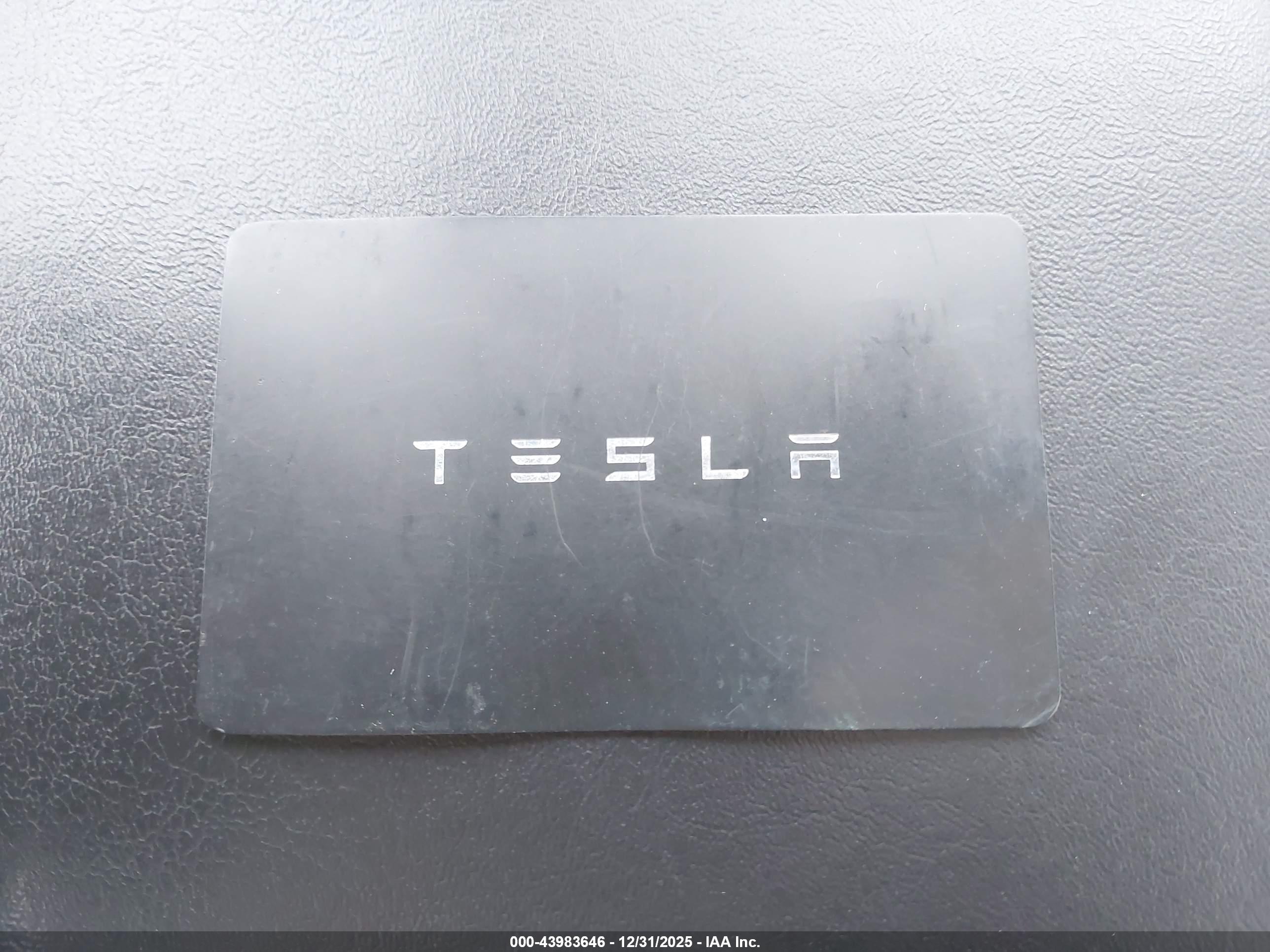 TESLA MODEL image 11