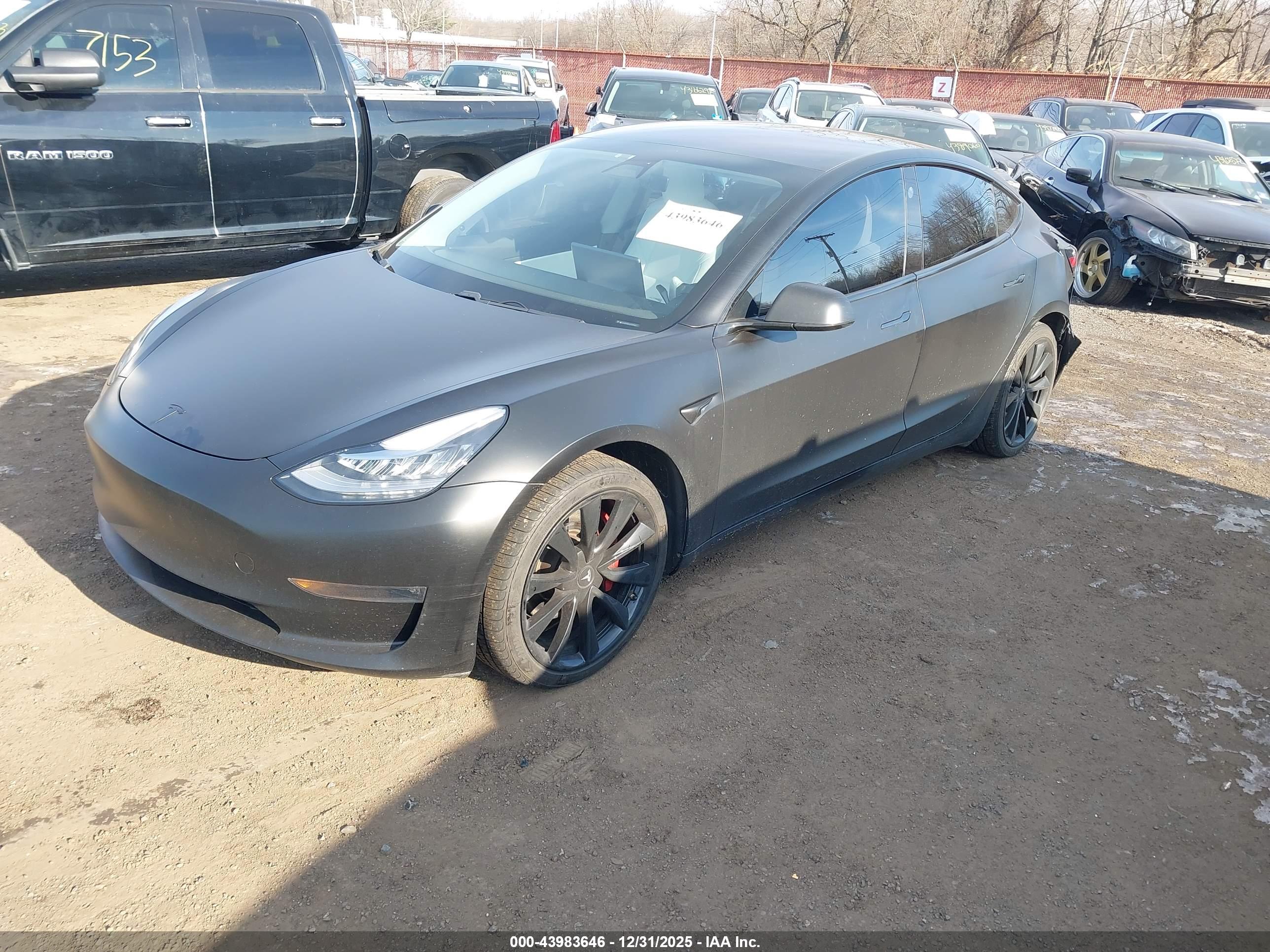 TESLA MODEL image 2
