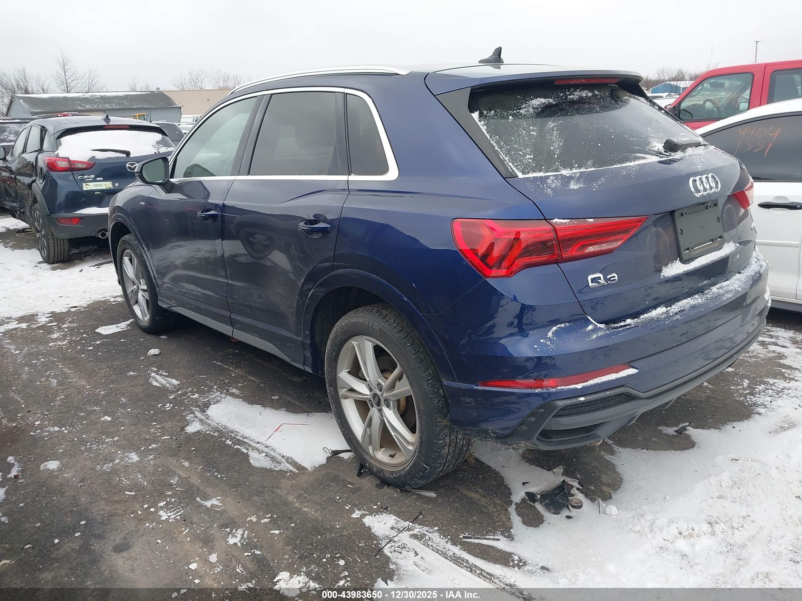 AUDI Q3 image 3
