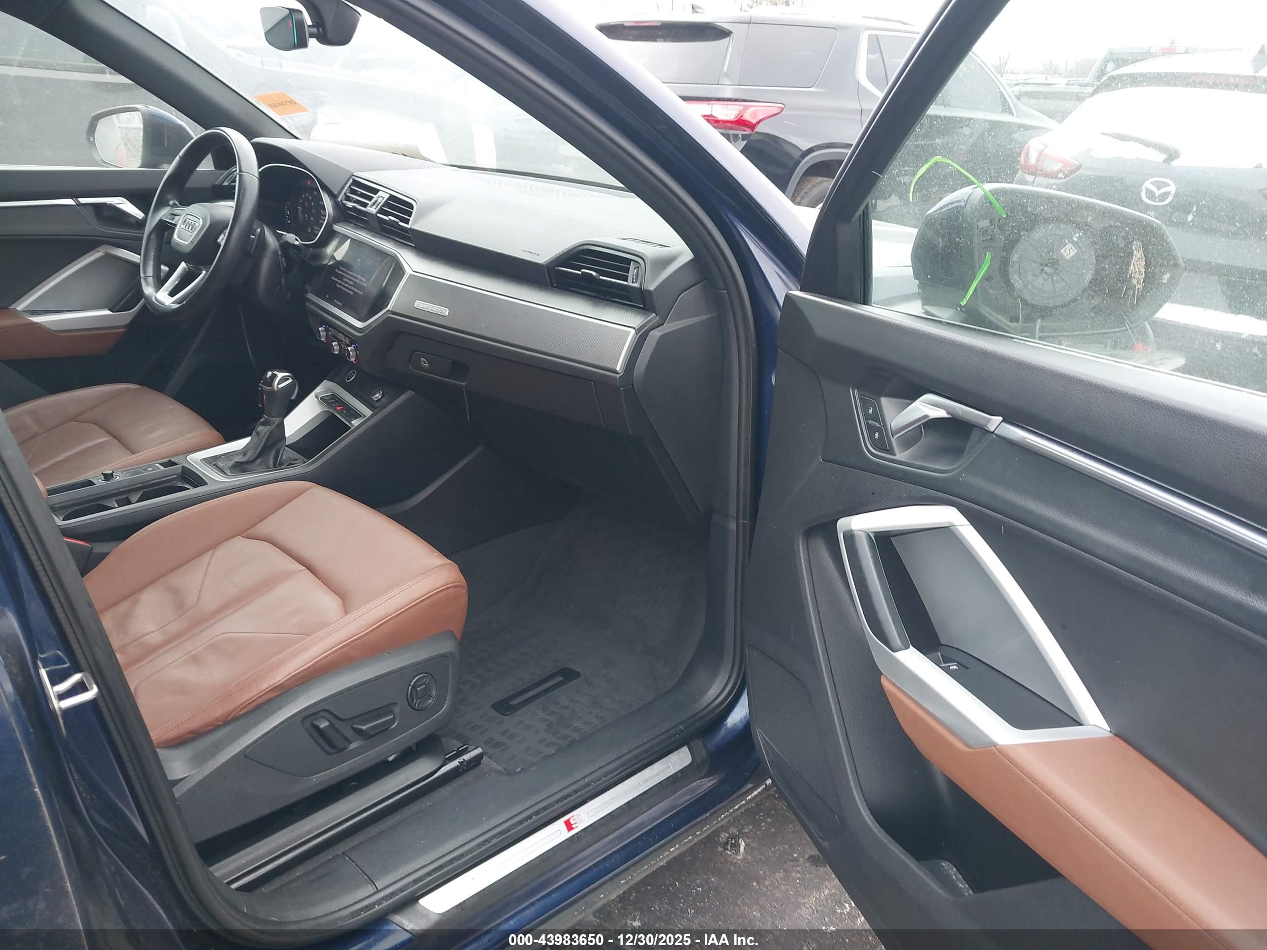 AUDI Q3 image 5