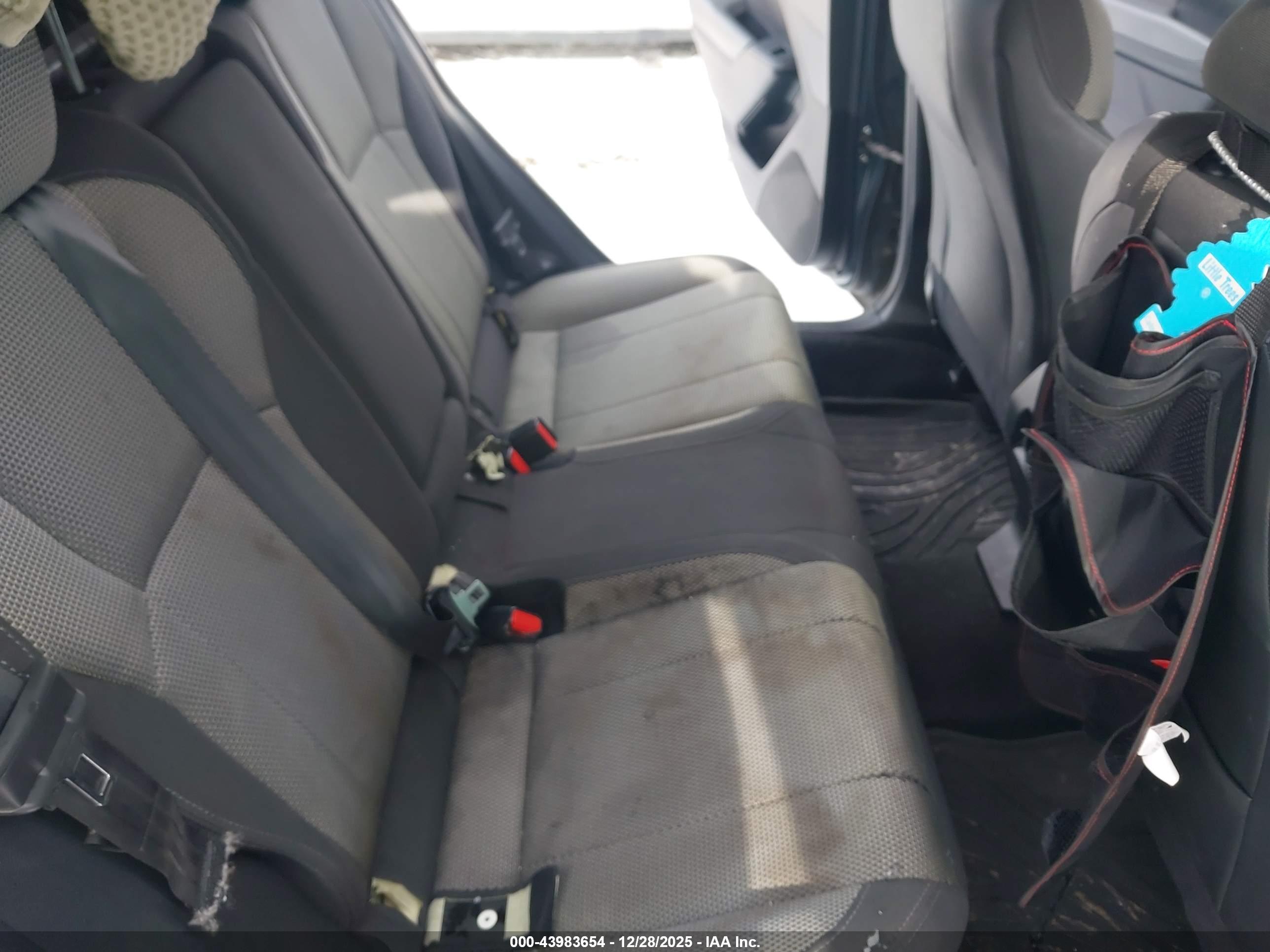 SUBARU CROSSTREK image 8