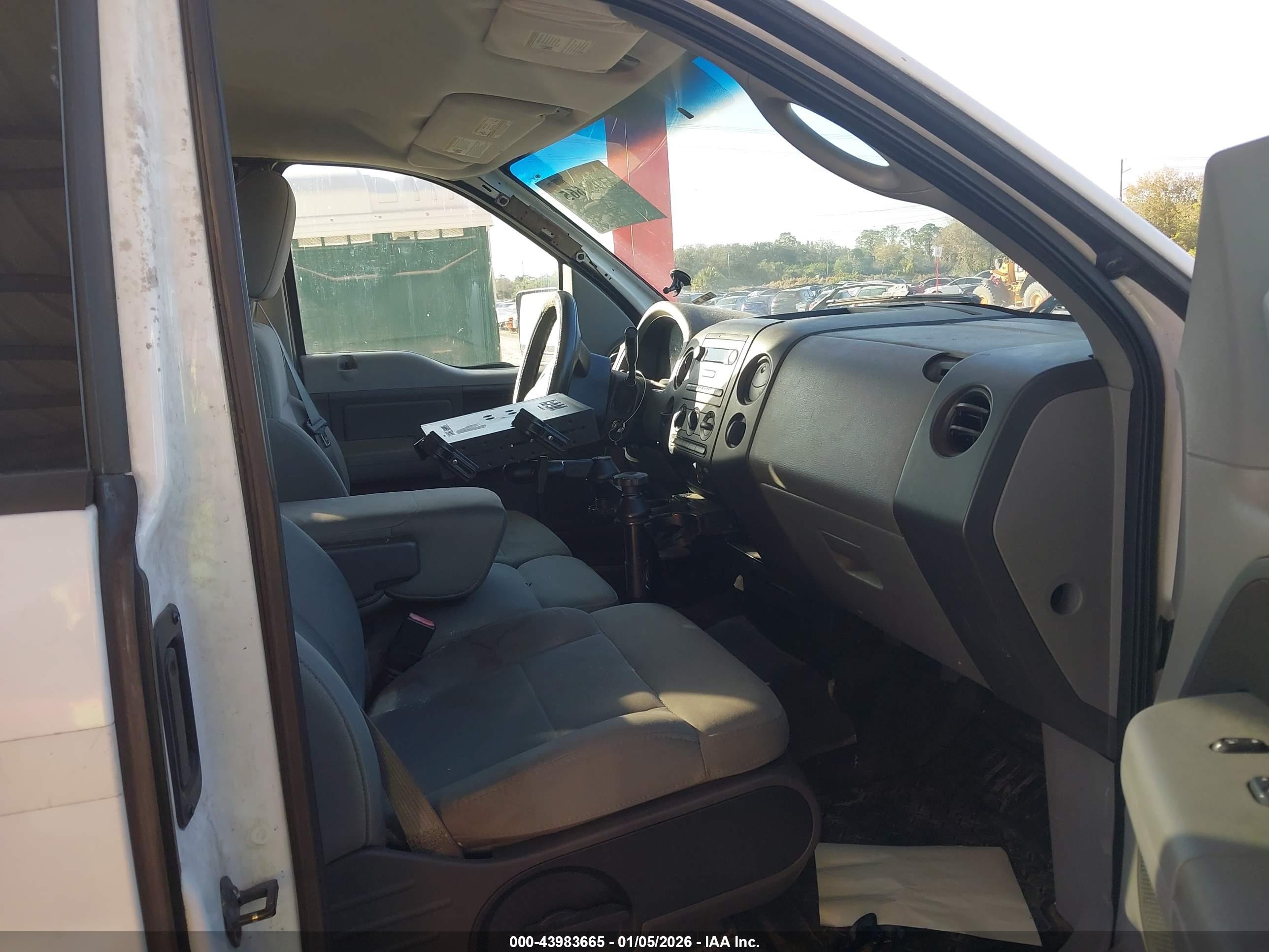 FORD F-150 image 5