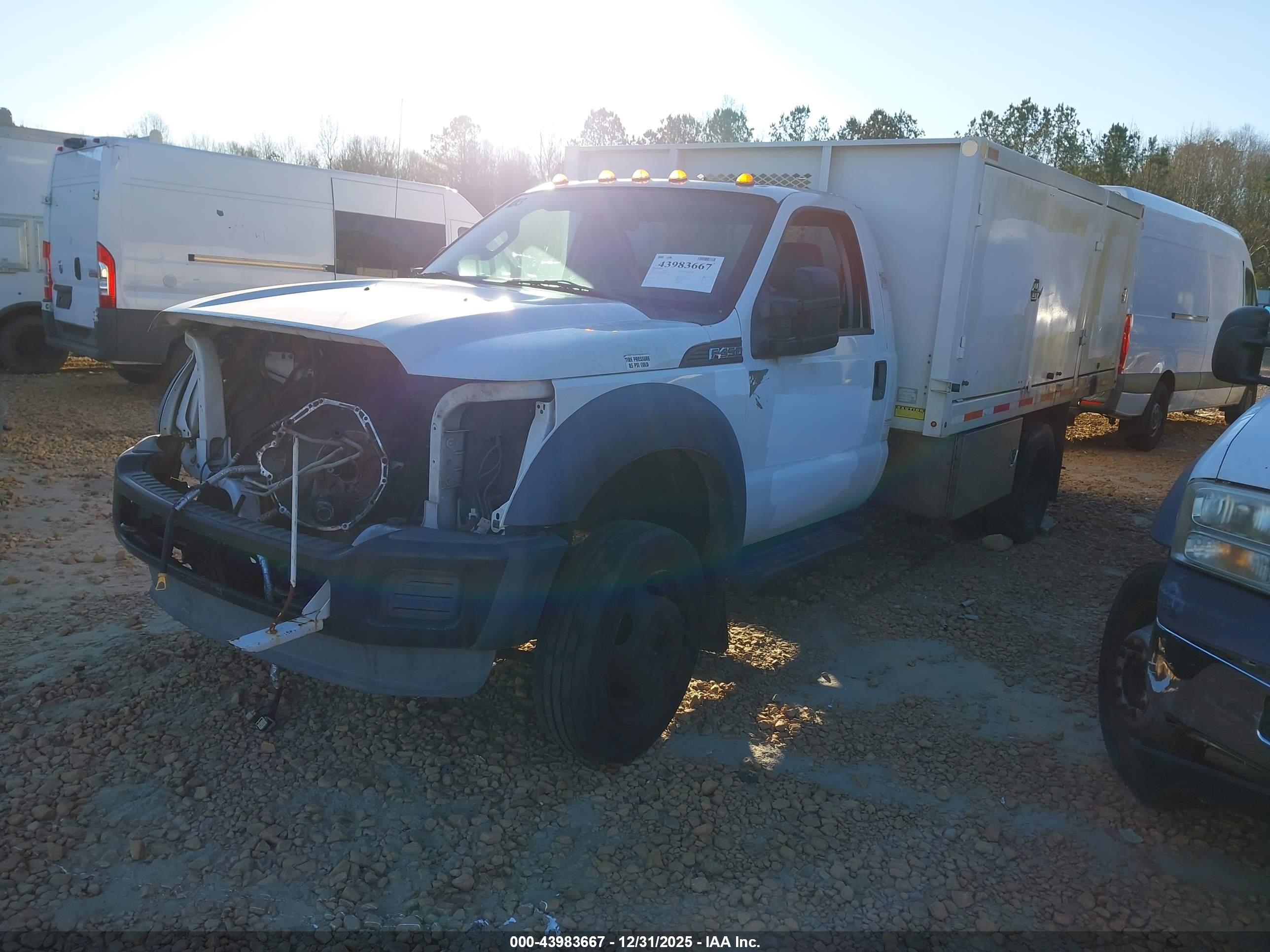 FORD F-450 image 2