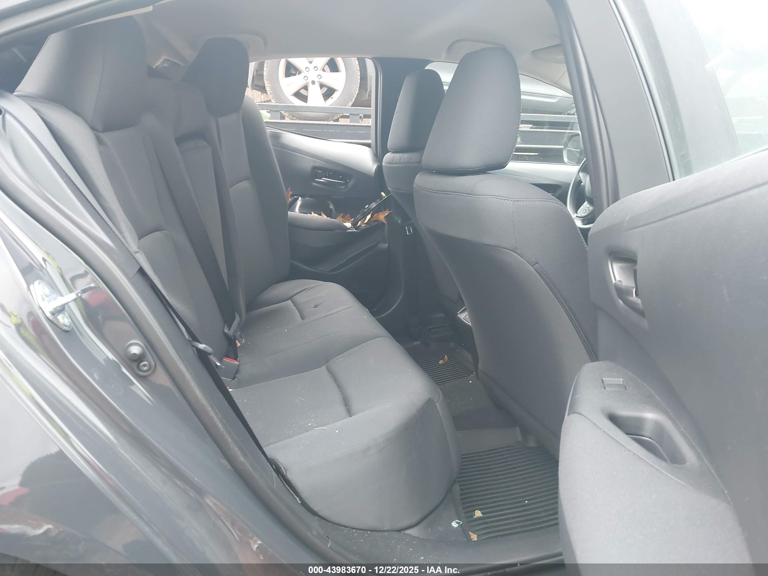 TOYOTA COROLLA image 8