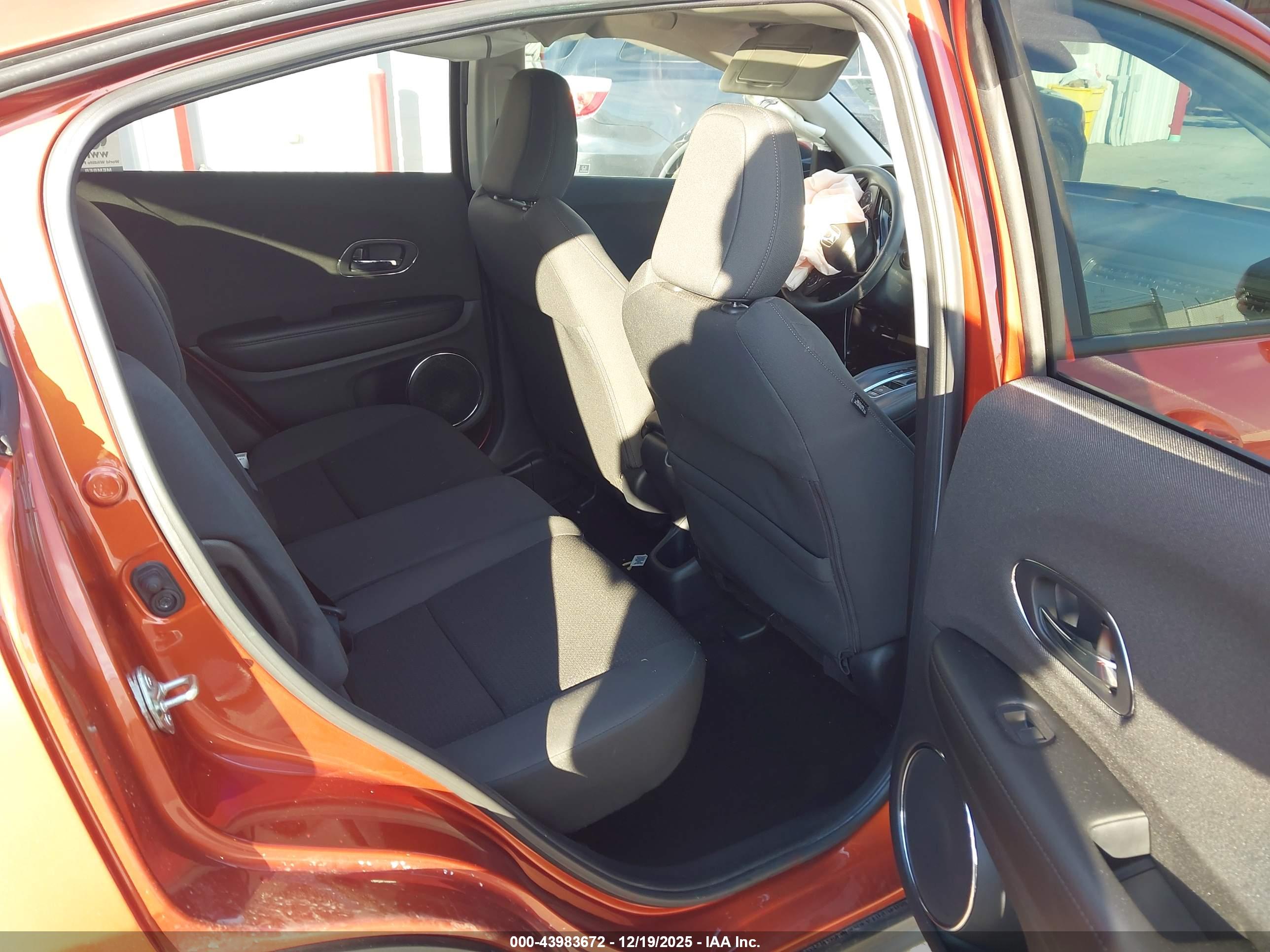 HONDA HR-V image 8