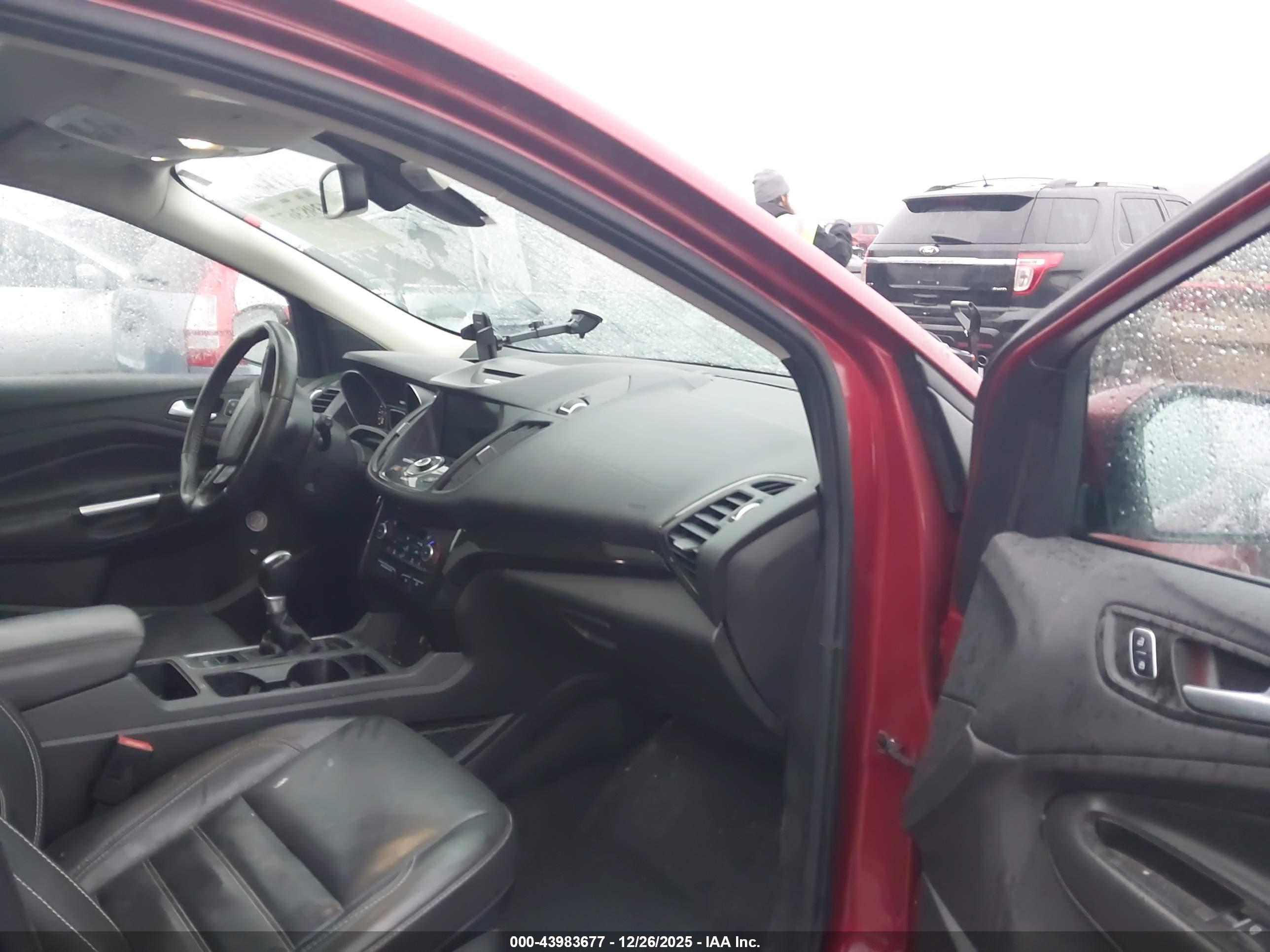FORD ESCAPE image 5