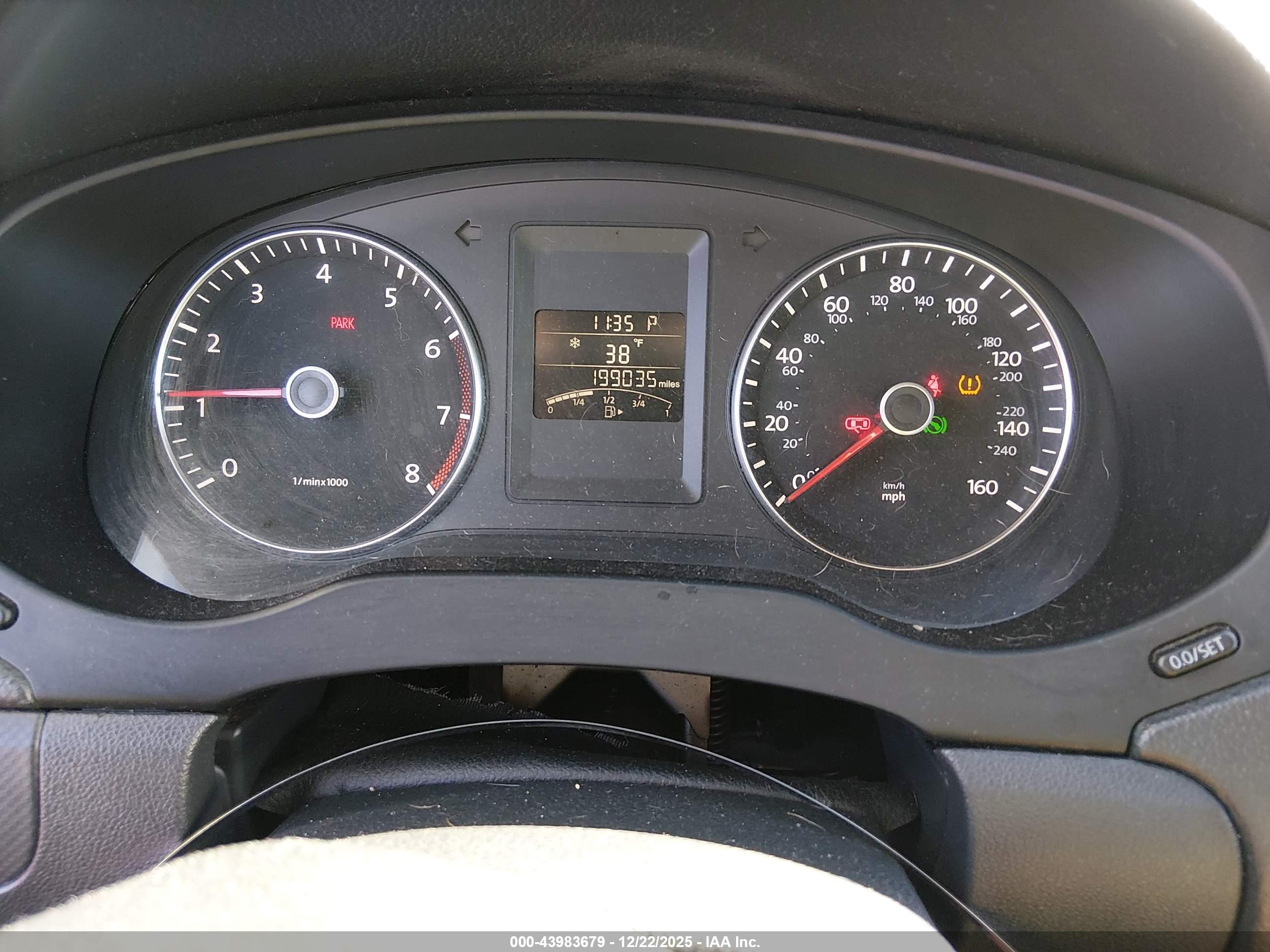 VOLKSWAGEN JETTA image 7