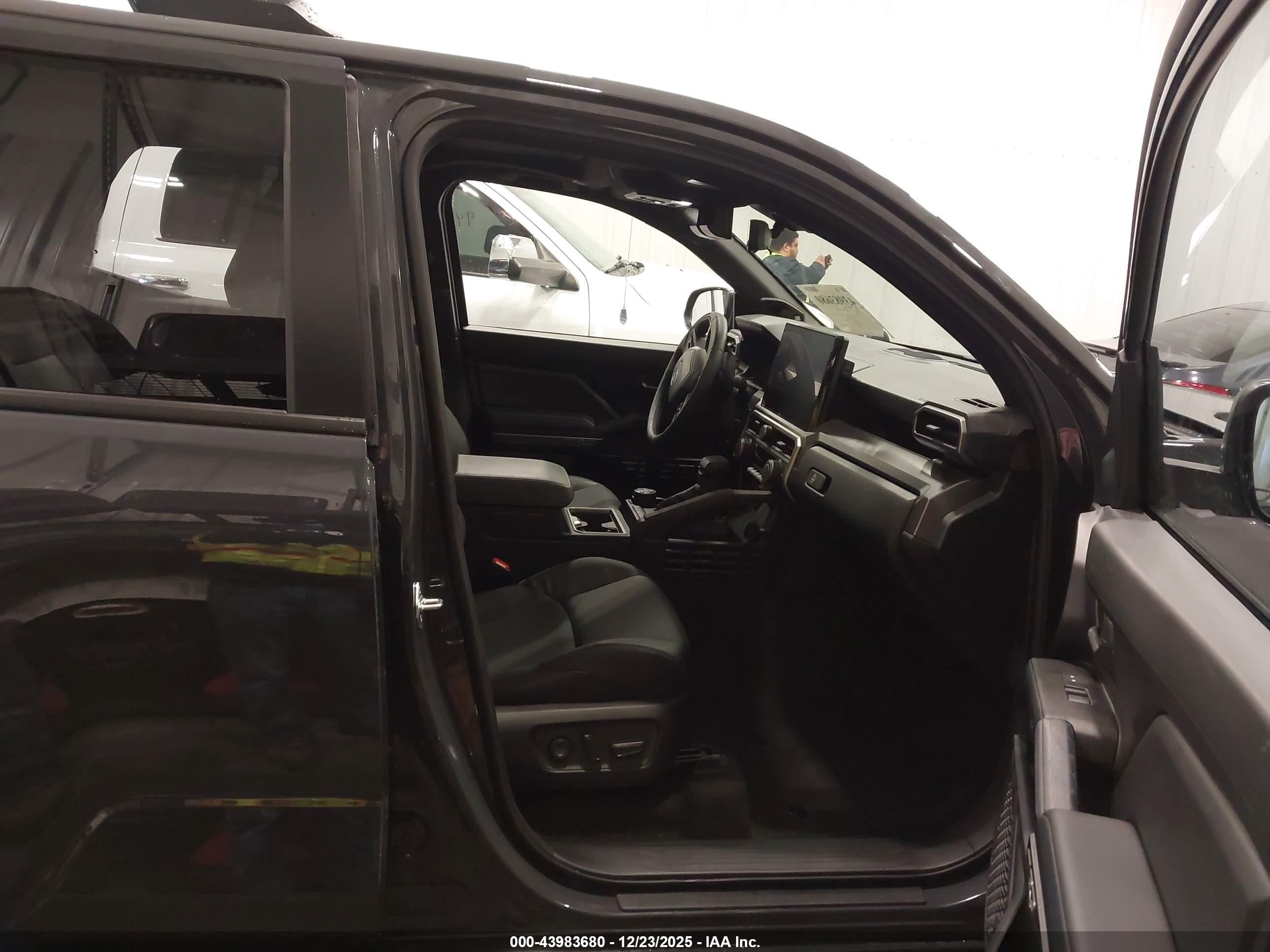 TOYOTA 4RUNNER image 5