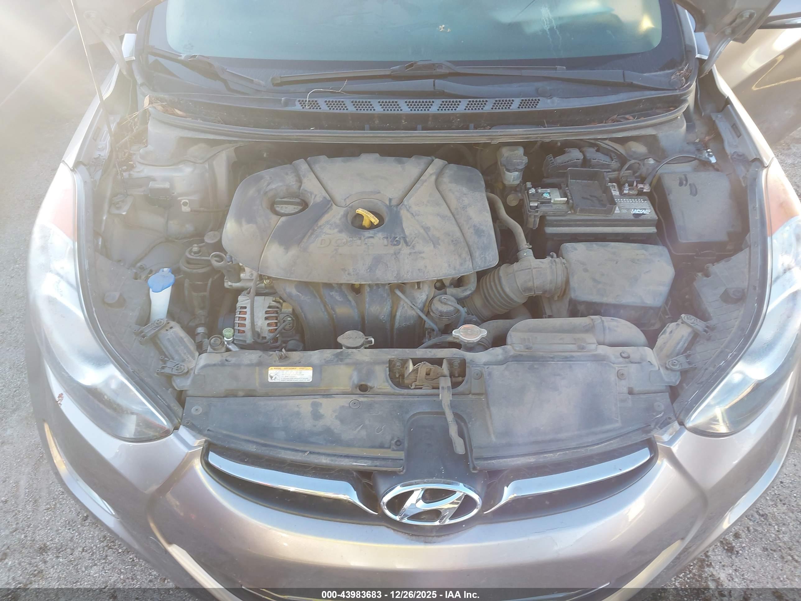 HYUNDAI ELANTRA image 10