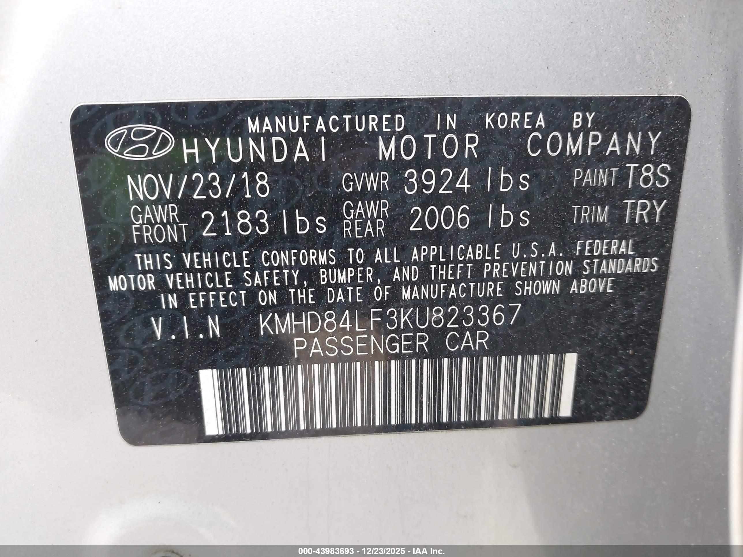 HYUNDAI ELANTRA image 9