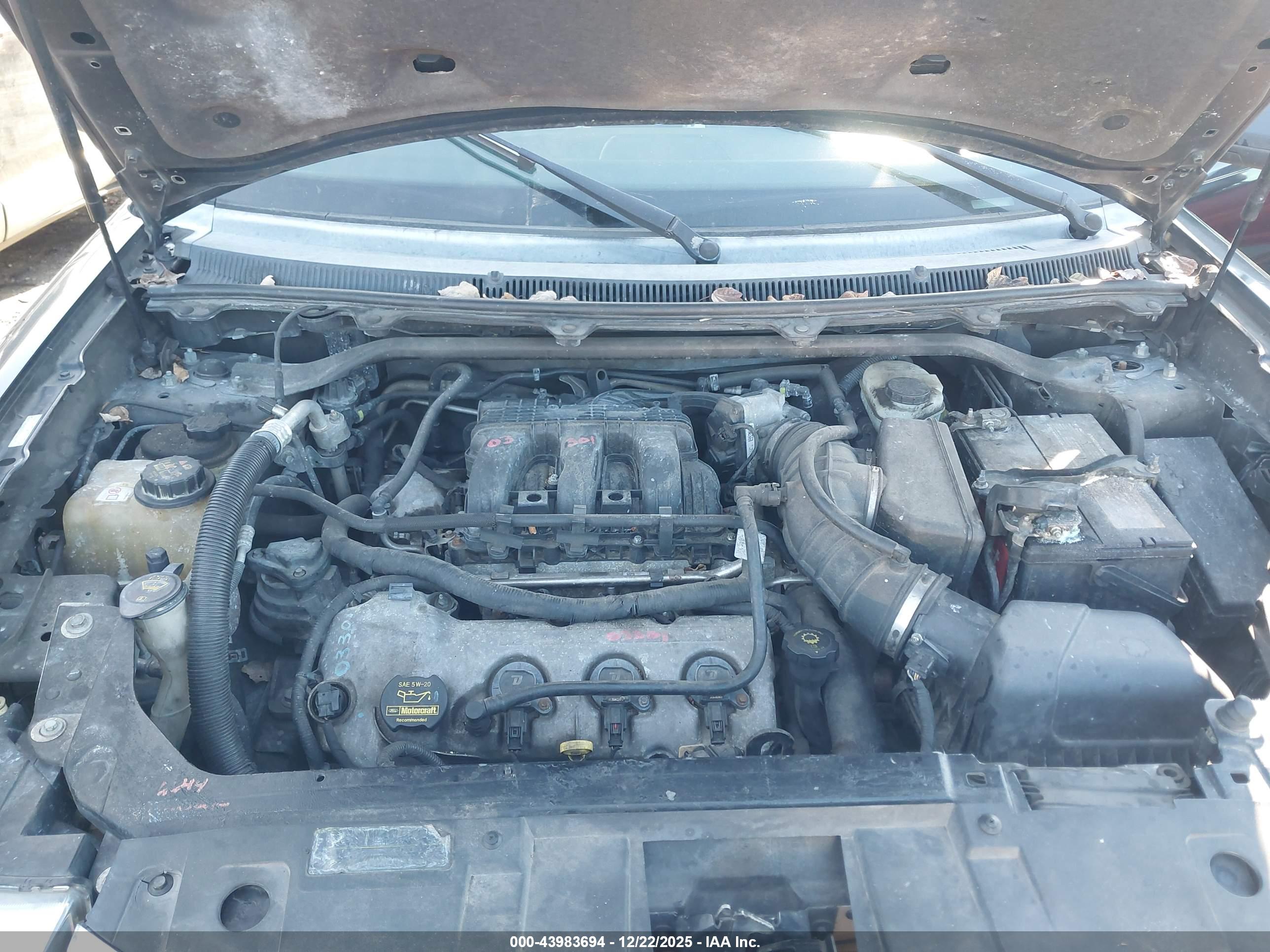 FORD FLEX image 10
