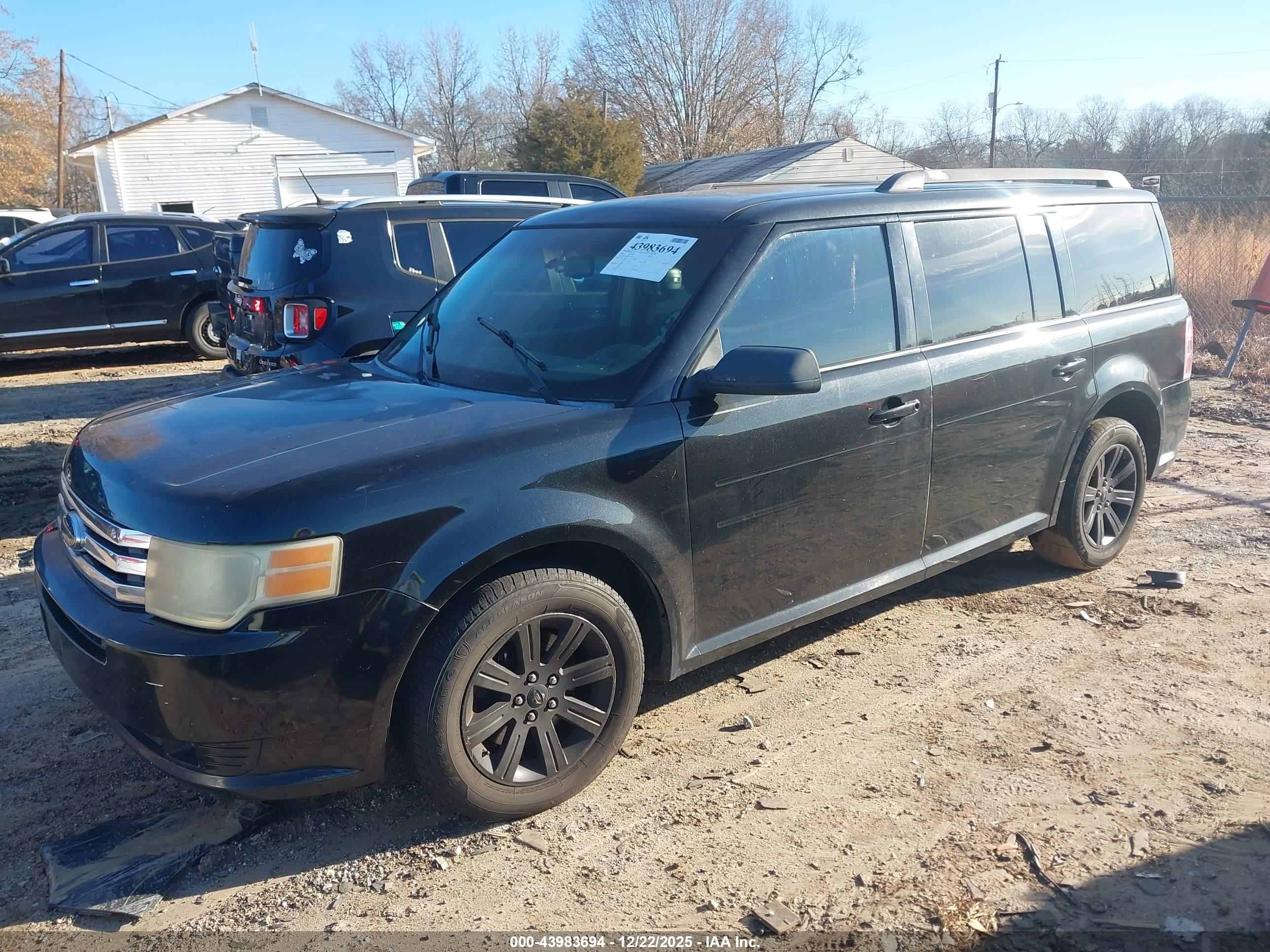 FORD FLEX image 2