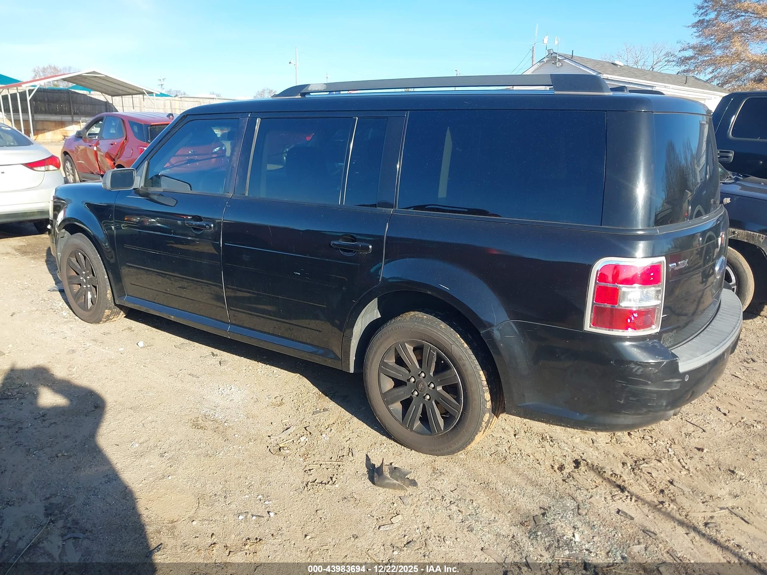 FORD FLEX image 3