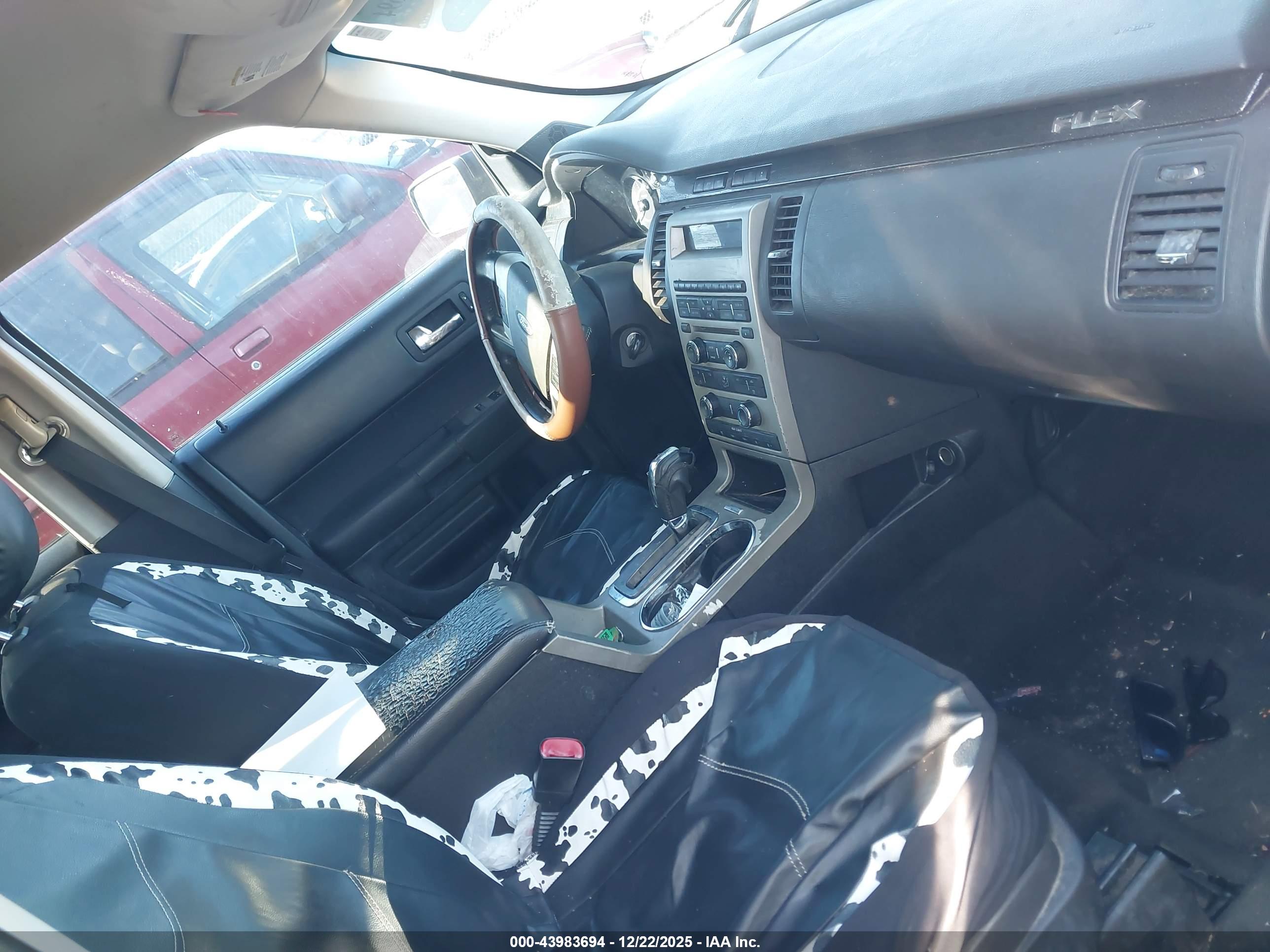 FORD FLEX image 5