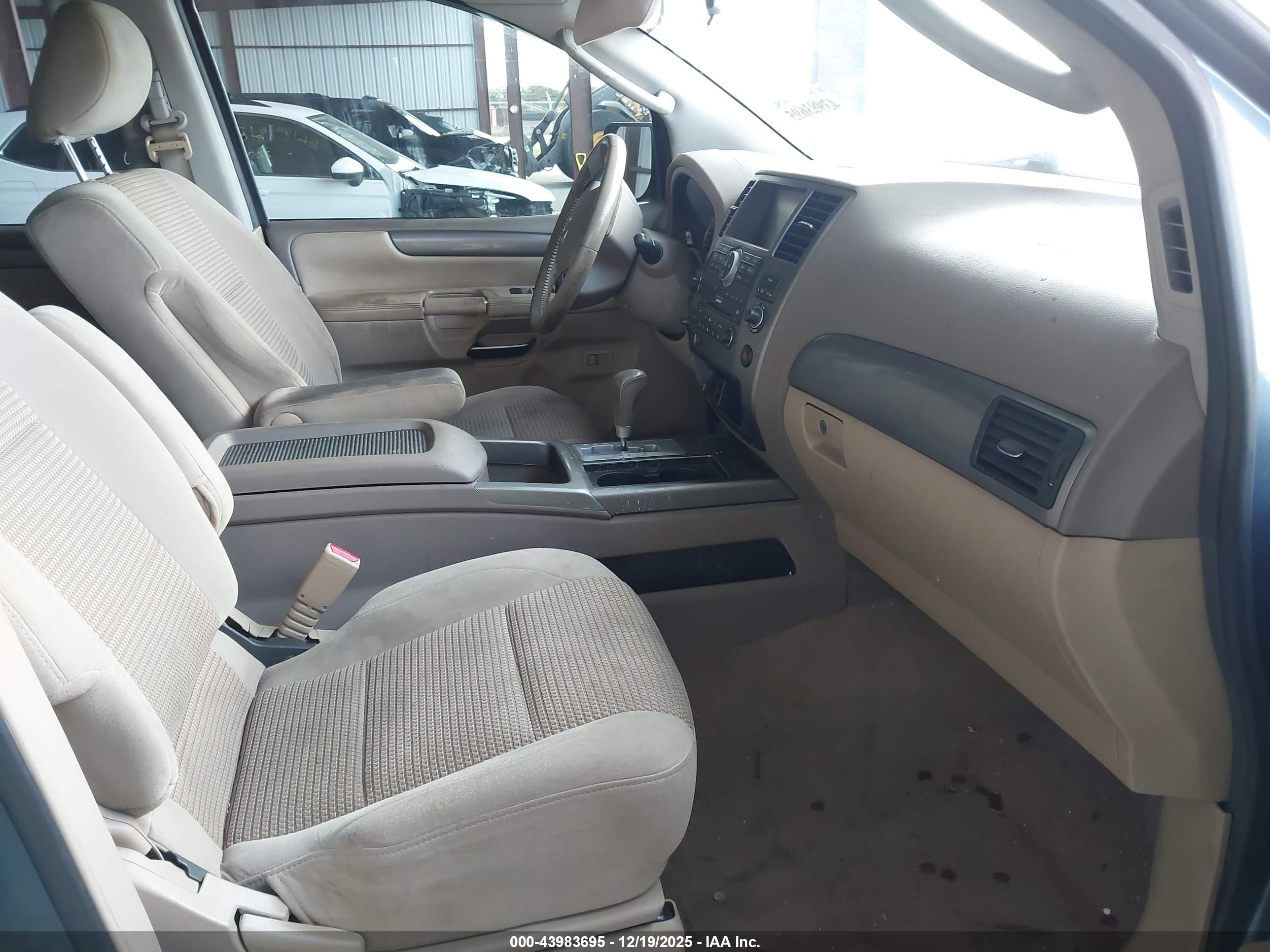 NISSAN ARMADA image 5