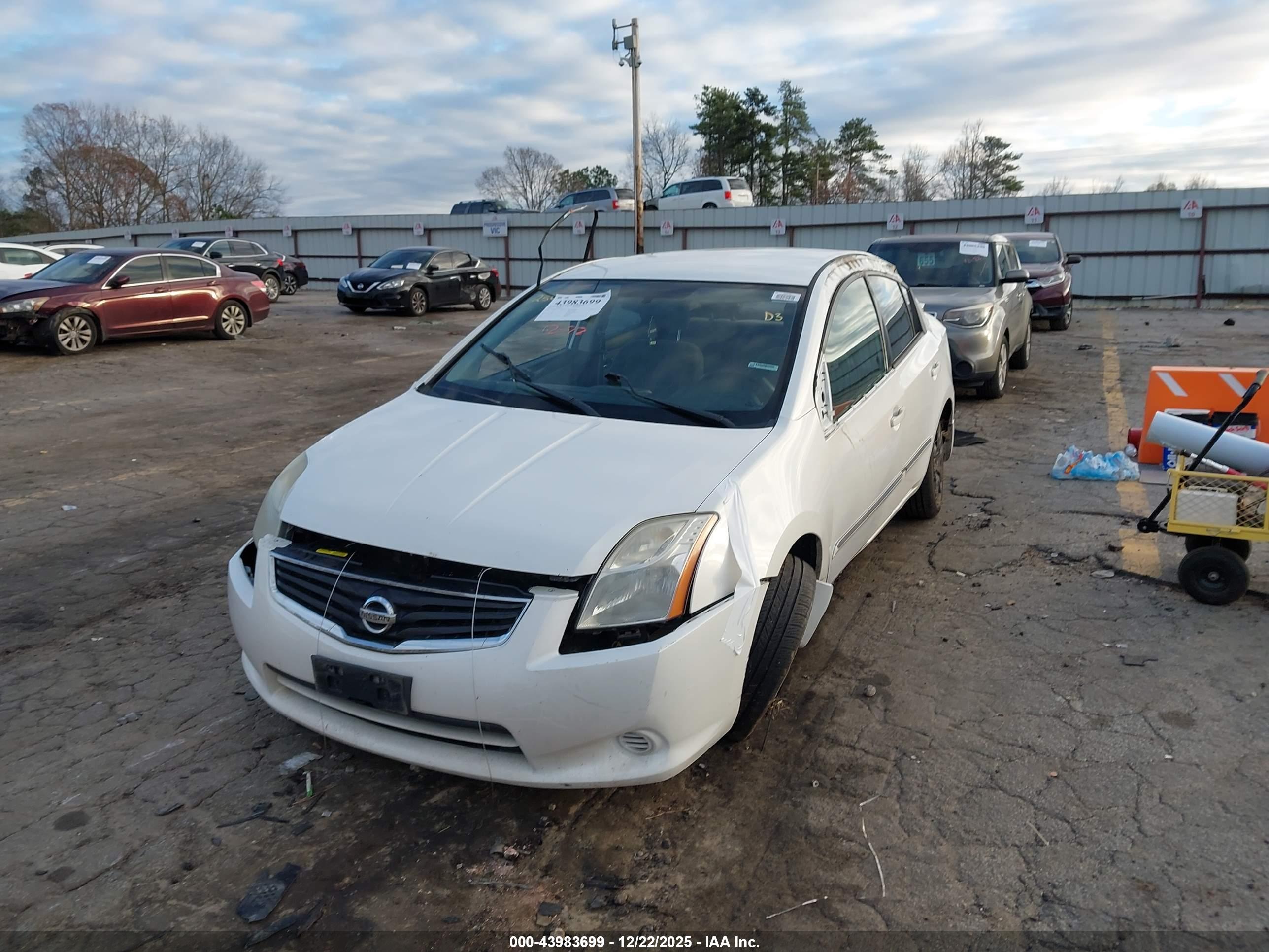 NISSAN SENTRA image 2