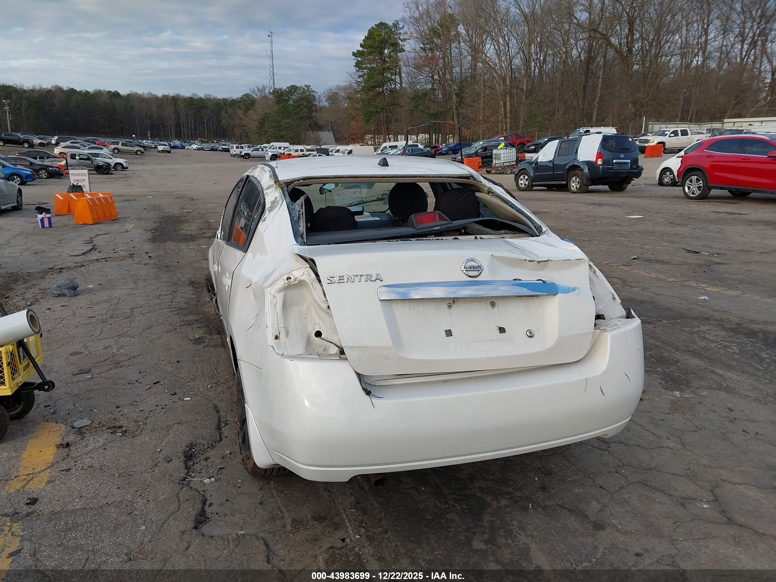 NISSAN SENTRA image 3