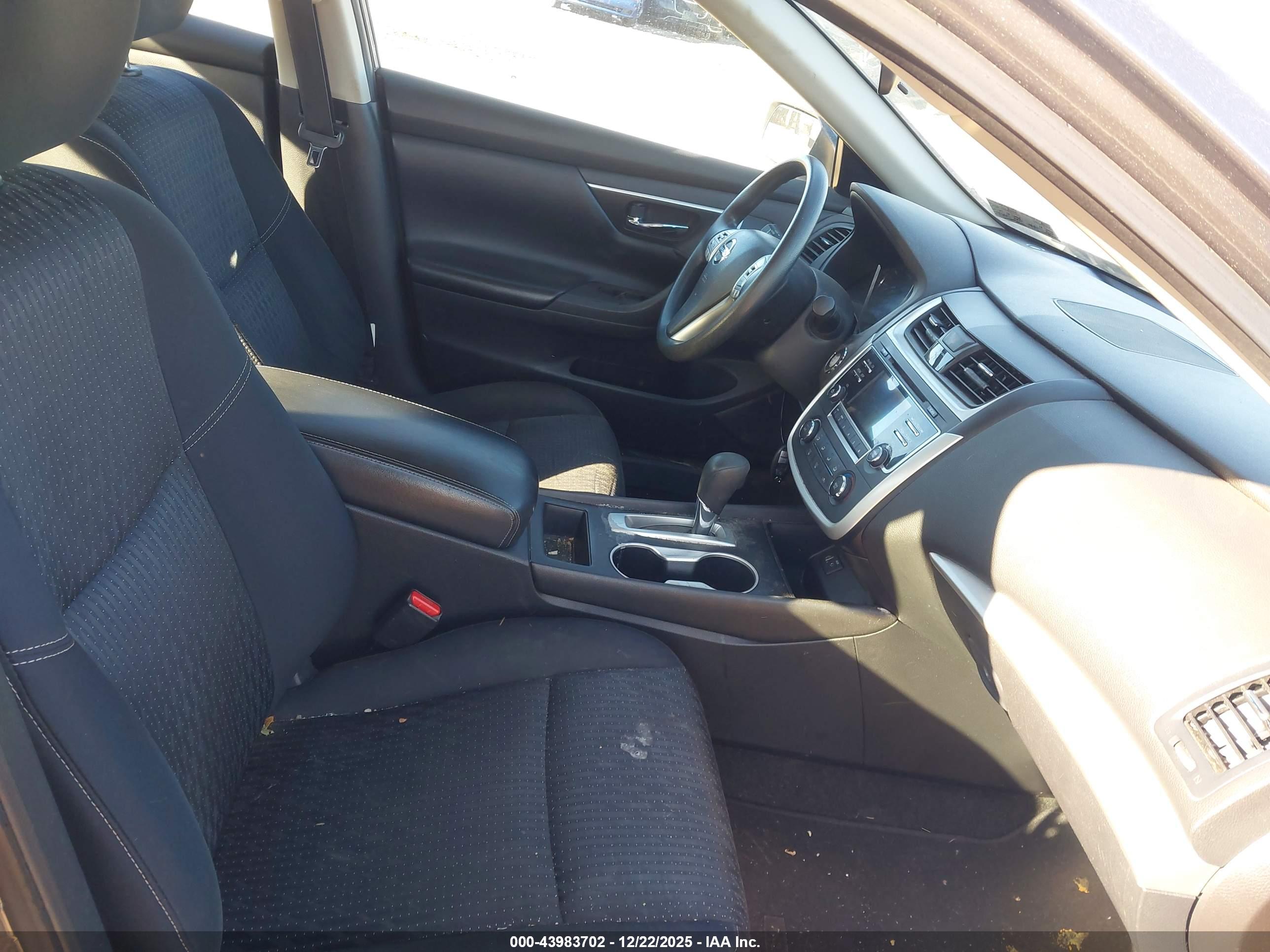 NISSAN ALTIMA image 5