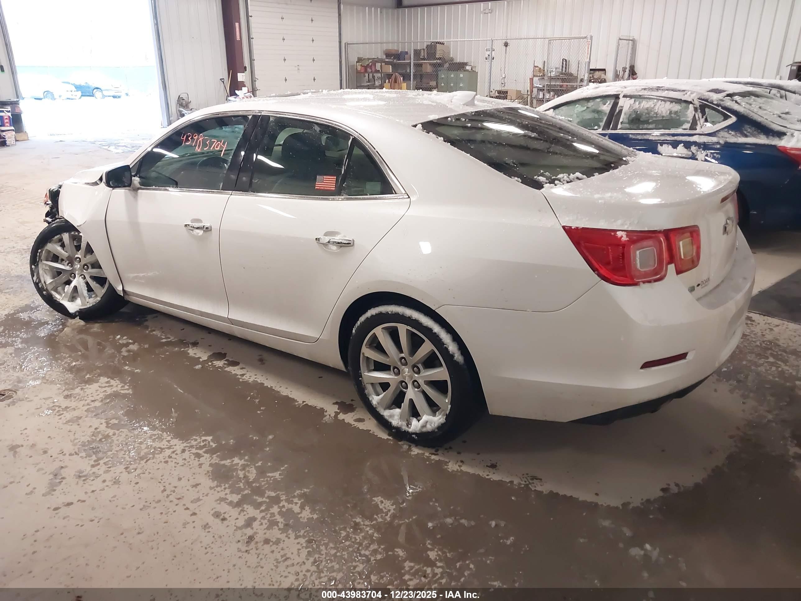 CHEVROLET MALIBU image 3