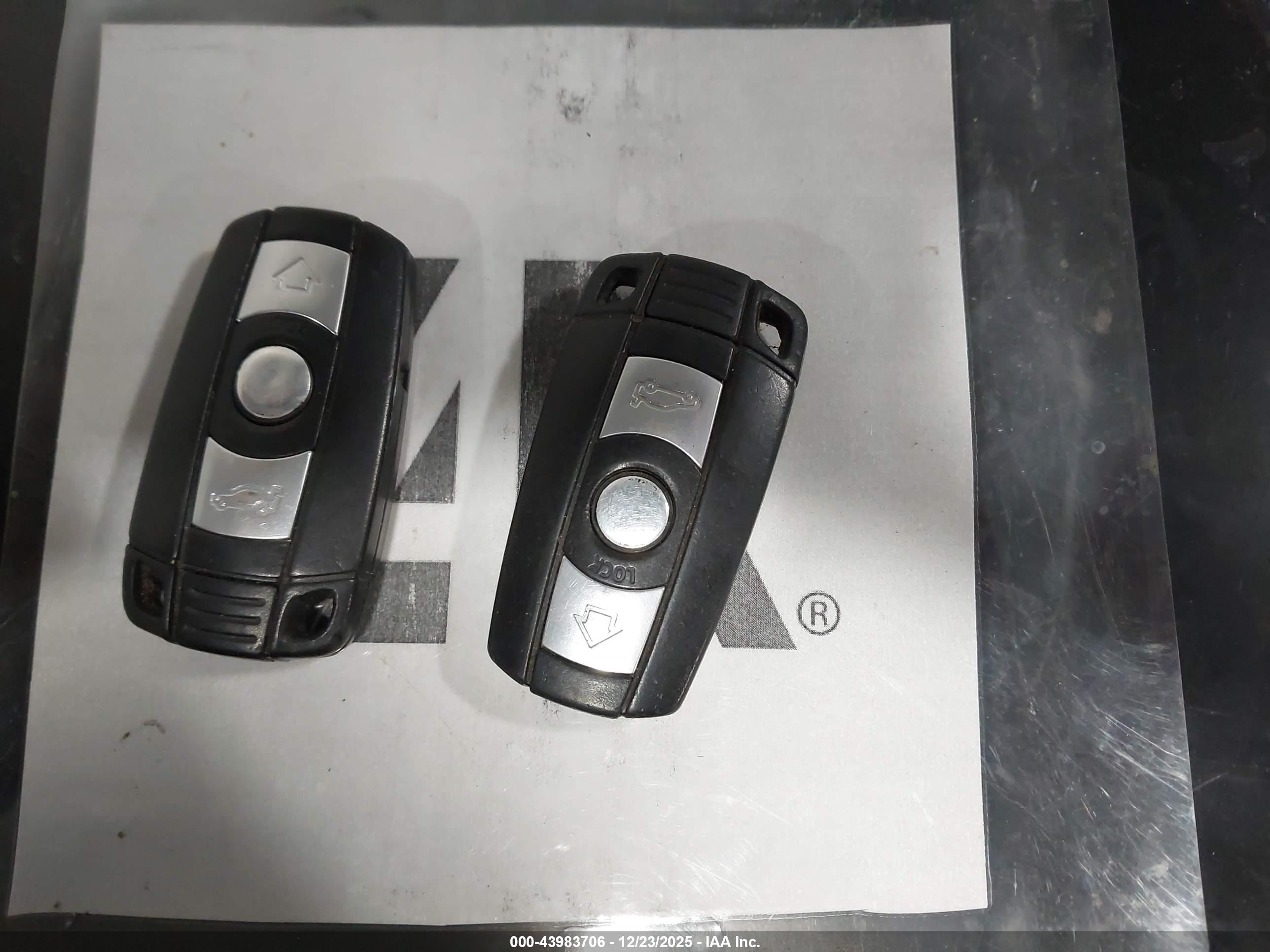 BMW 325I image 11