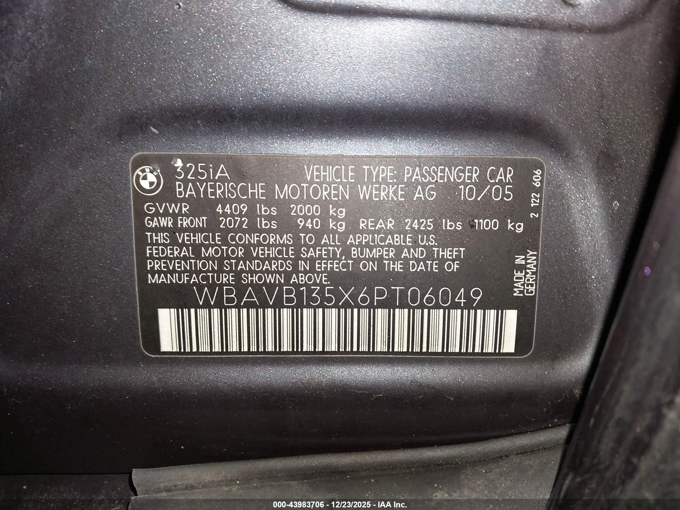 BMW 325I image 9
