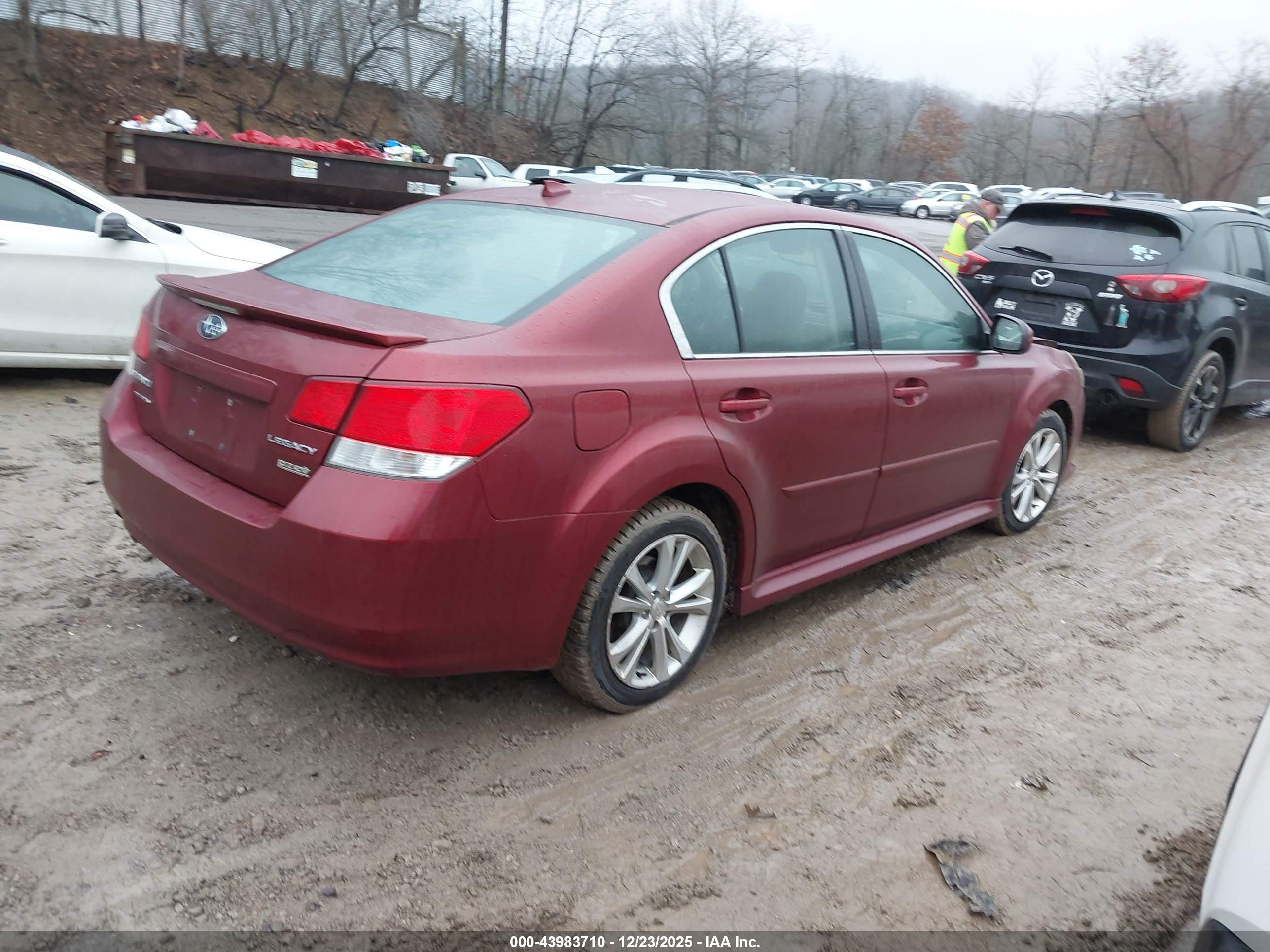 SUBARU LEGACY image 4
