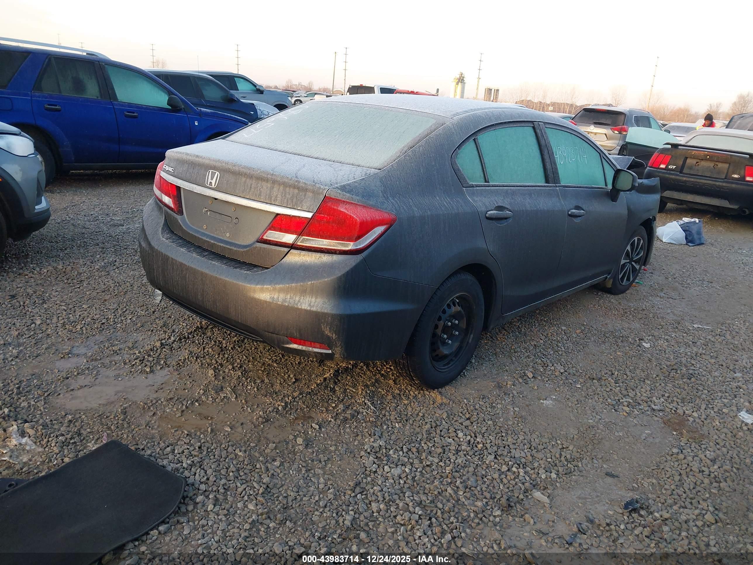 HONDA CIVIC image 4