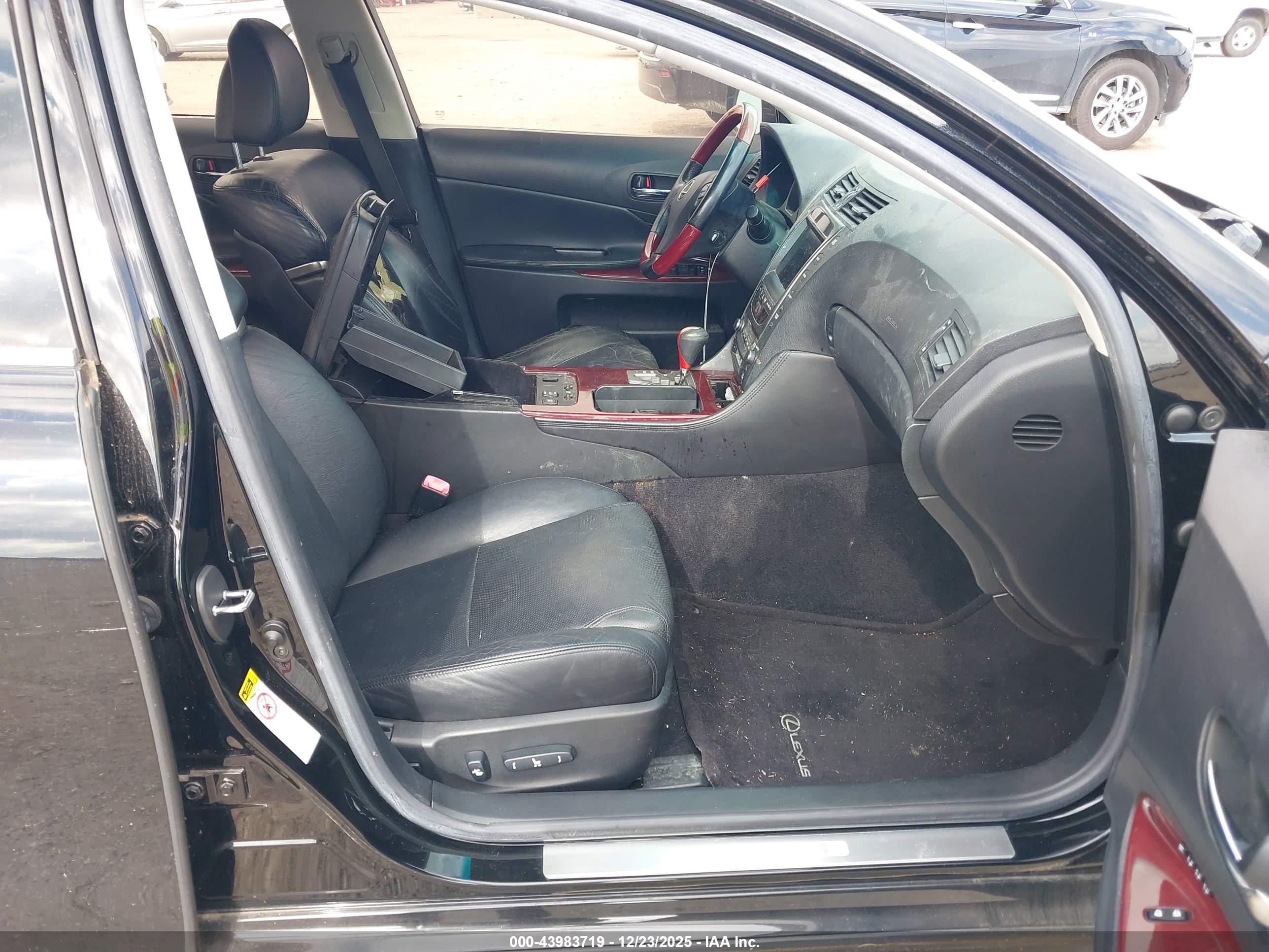 LEXUS GS image 5
