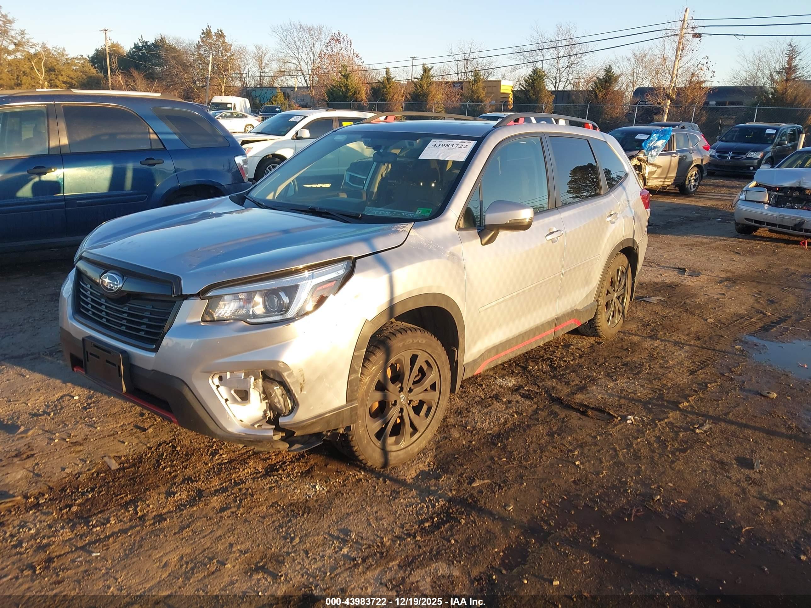 SUBARU FORESTER image 2