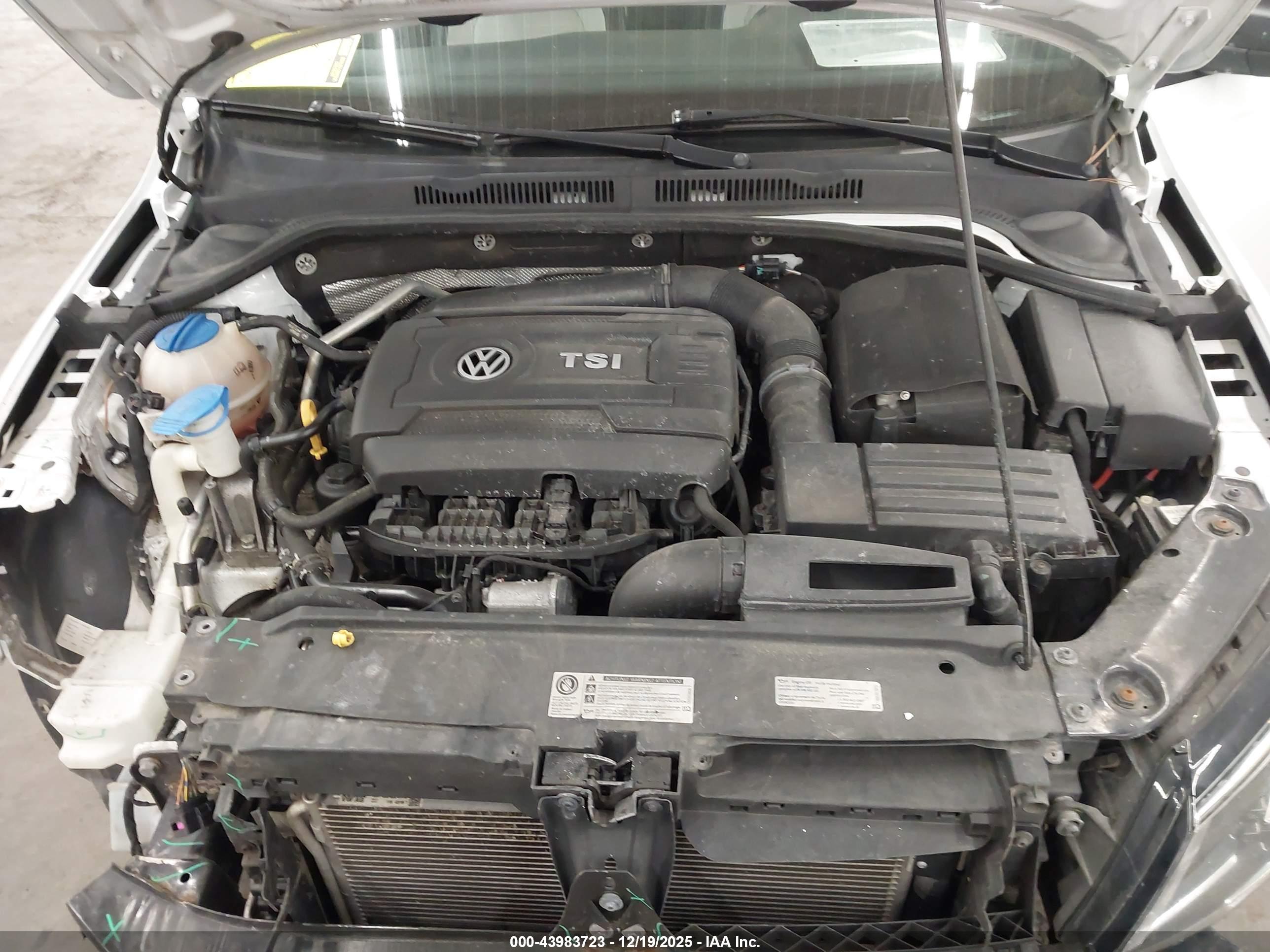 VOLKSWAGEN JETTA image 10