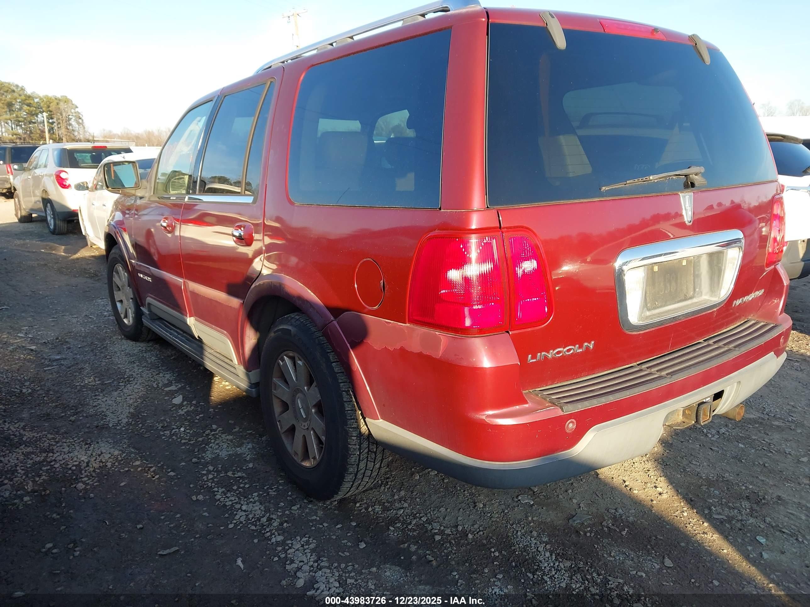 LINCOLN NAVIGATOR image 3