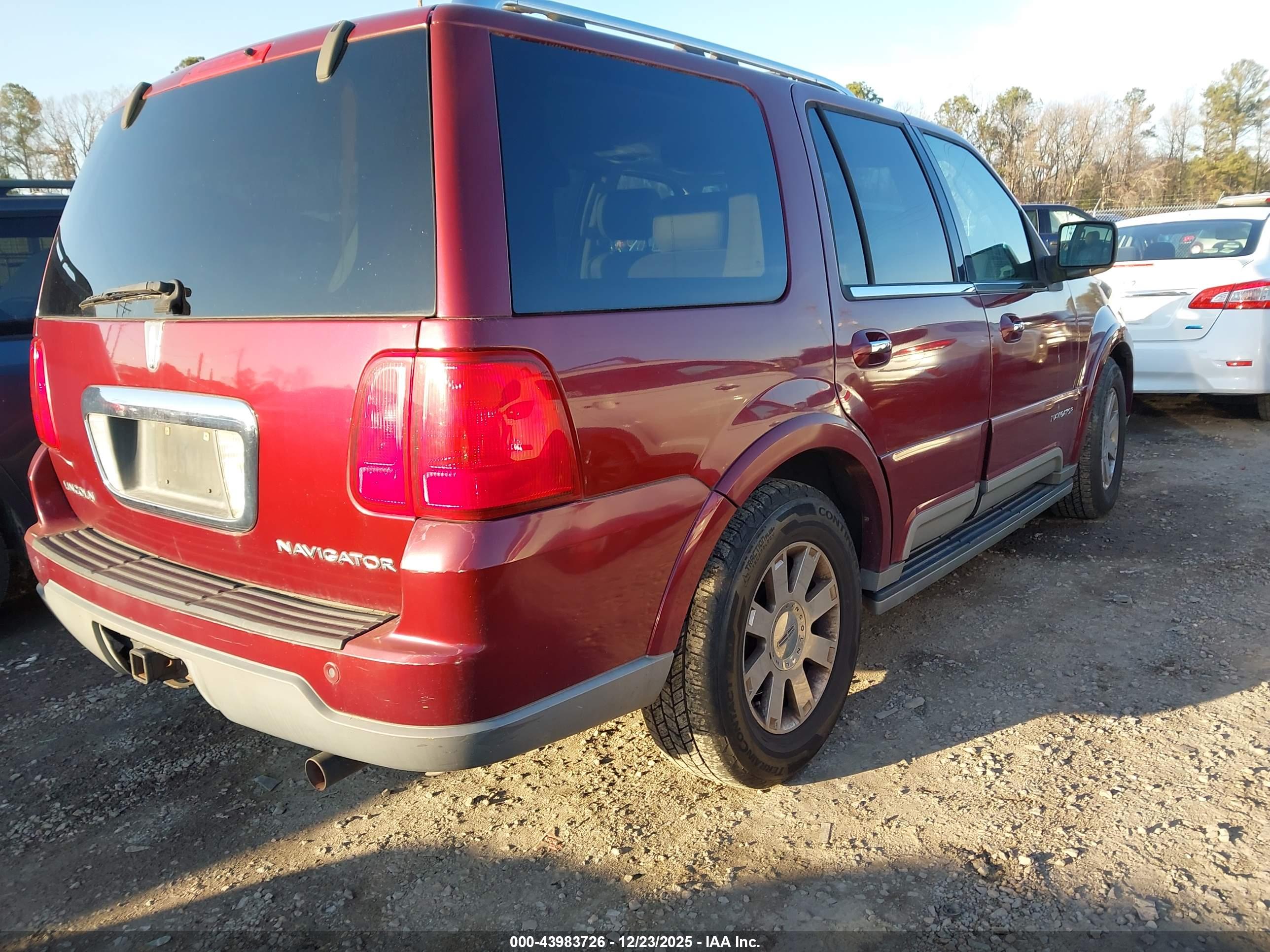 LINCOLN NAVIGATOR image 4